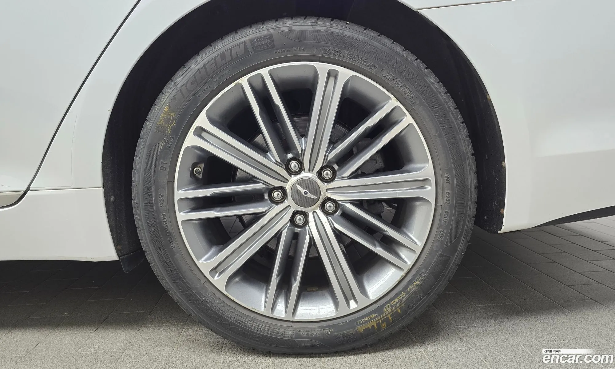 Genesis G80 2016 KMHGL41DDHU195217 — 25