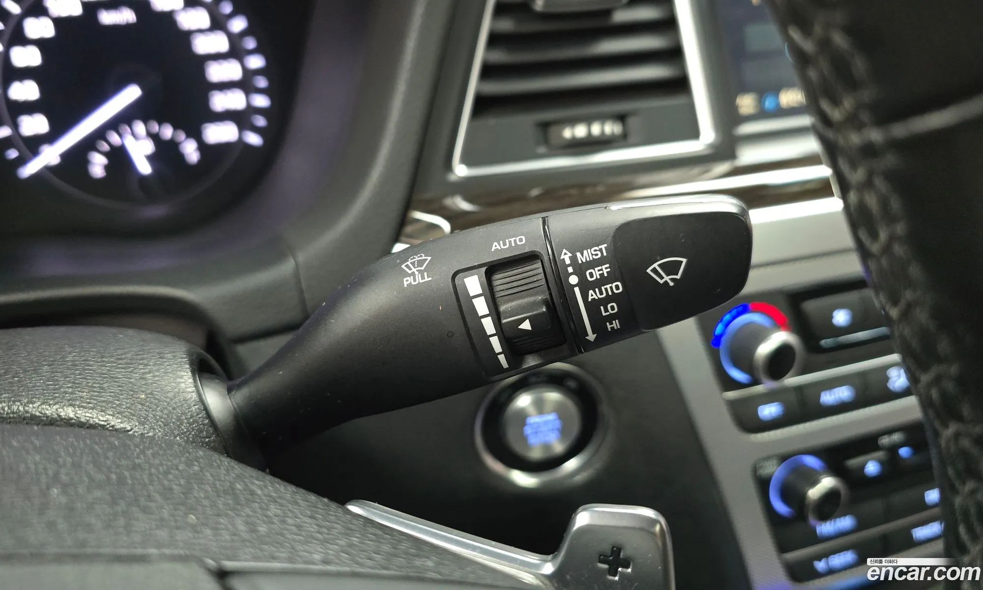 Genesis G80 2016 KMHGL41DDHU195217 — 8