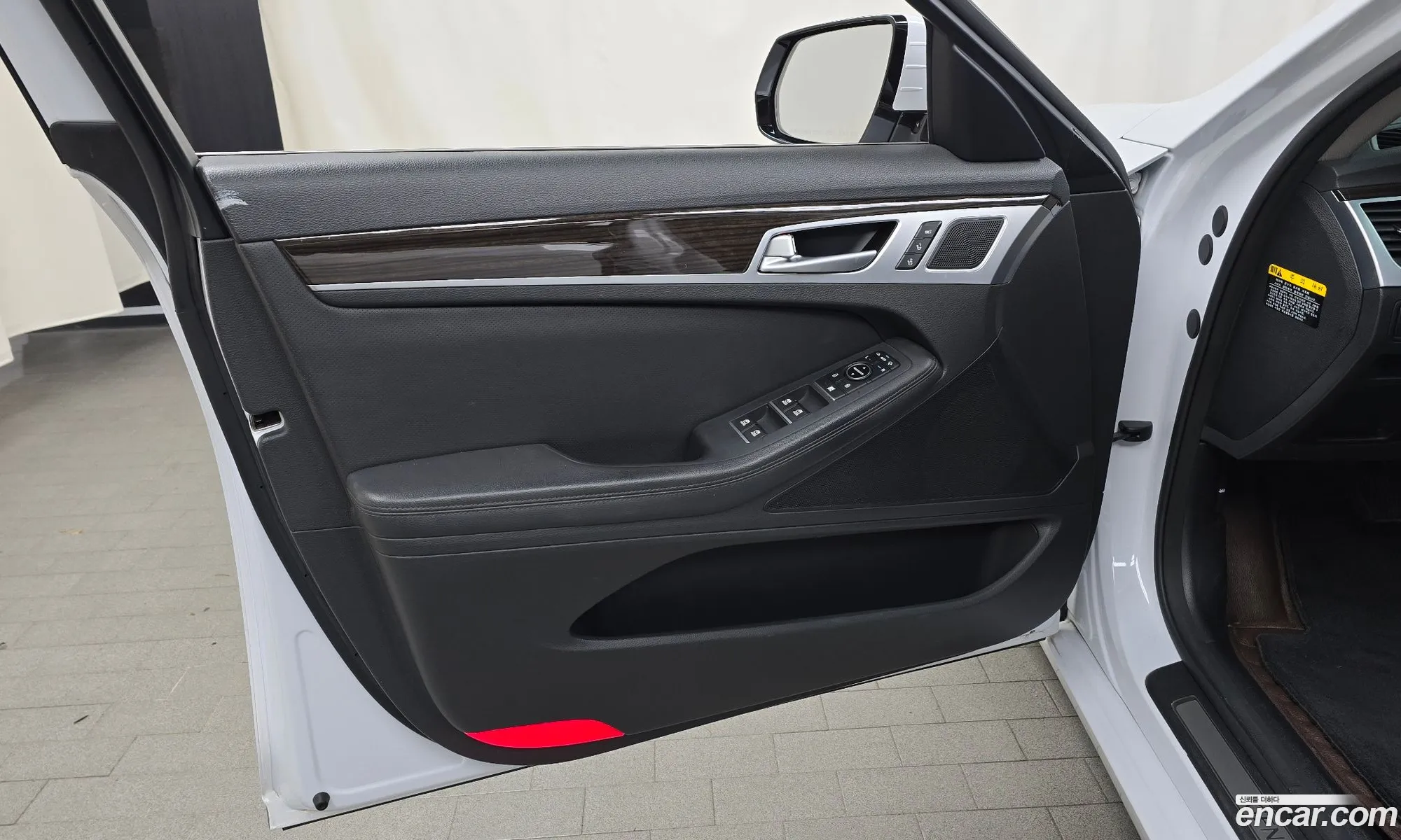 Genesis G80 2016 KMHGL41DDHU195217 — 23