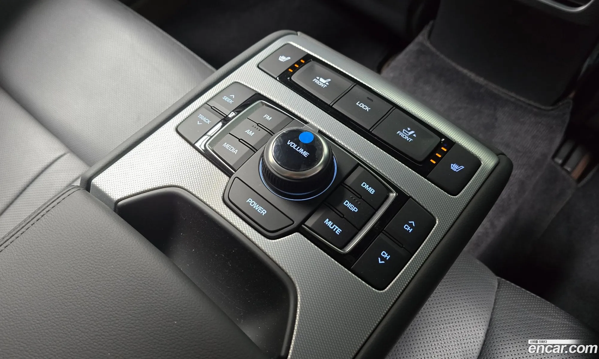 Genesis G80 2016 KMHGL41DDHU195217 — 10