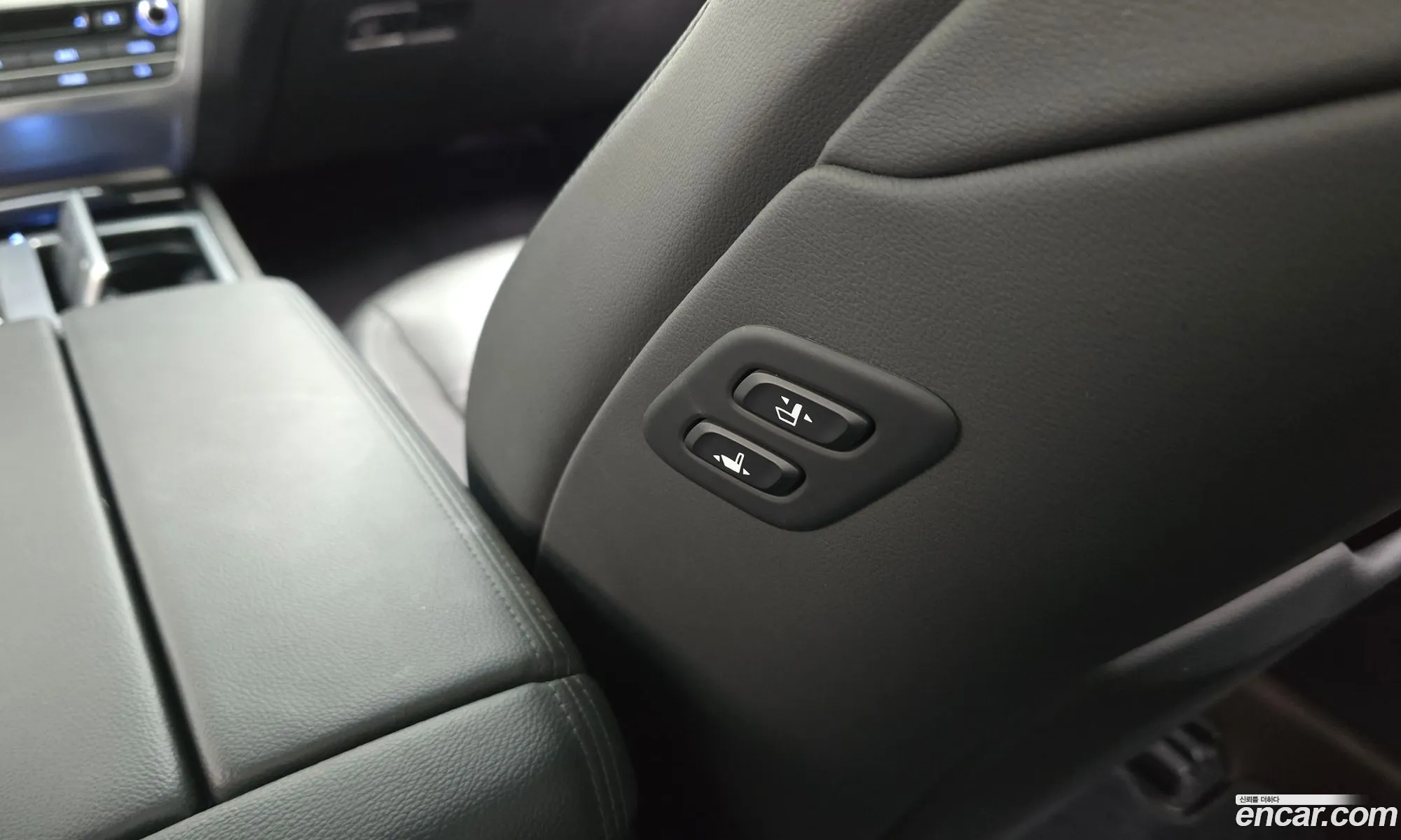 Genesis G80 2016 KMHGL41DDHU195217 — 9