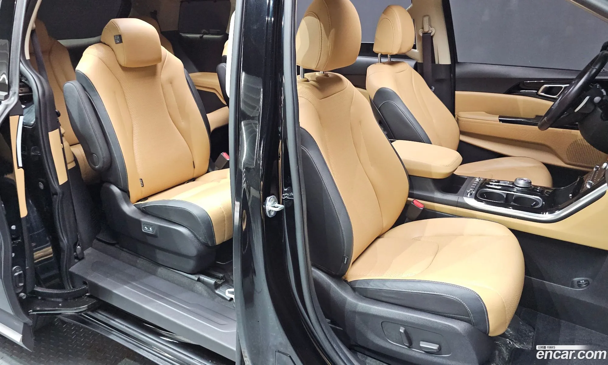 Kia Carnival 2022 KNANC81BBPS200916 — 17