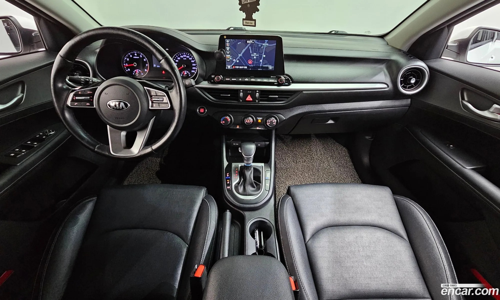 Kia K3 2018 KNAF341BEKA816119 — 32