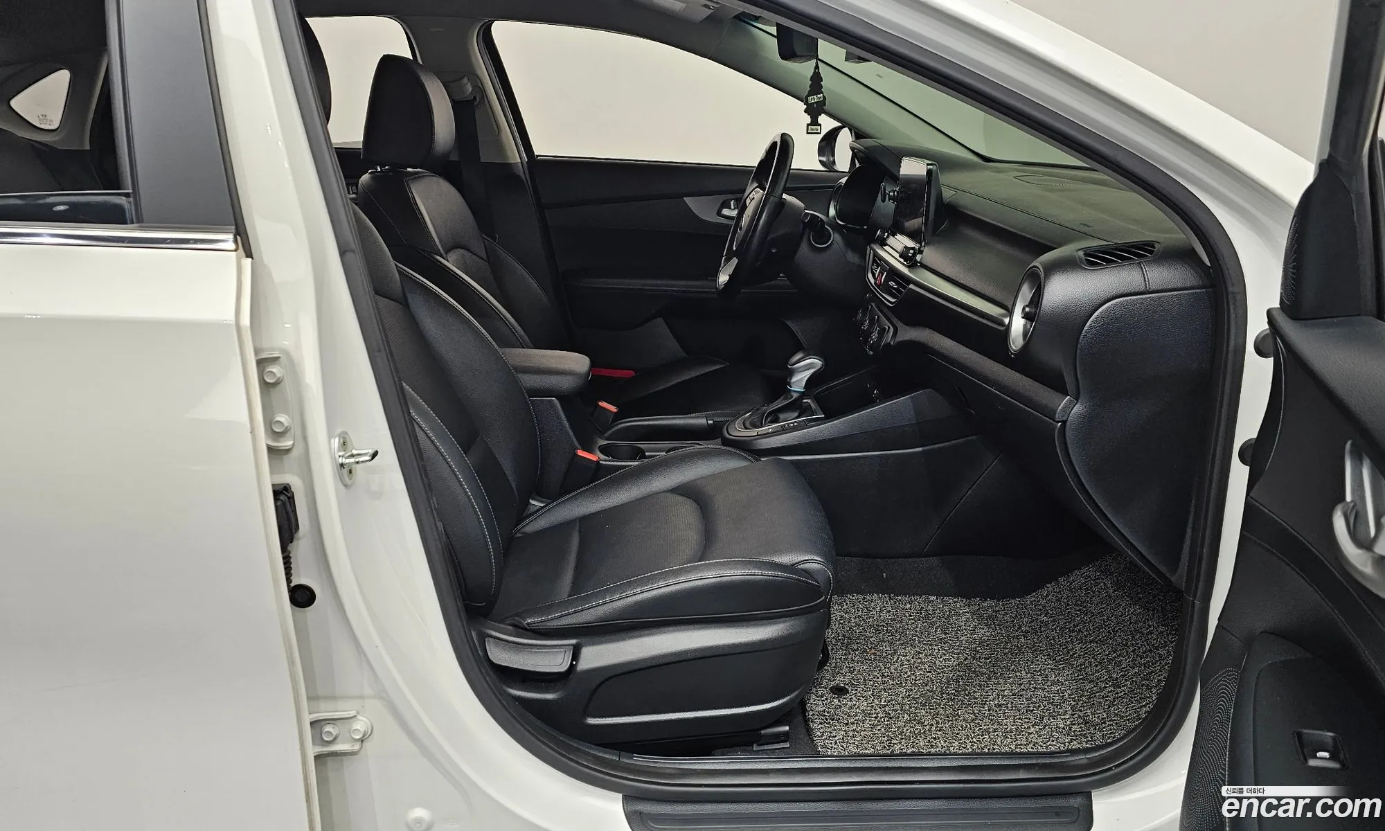 Kia K3 2018 KNAF341BEKA816119 — 25