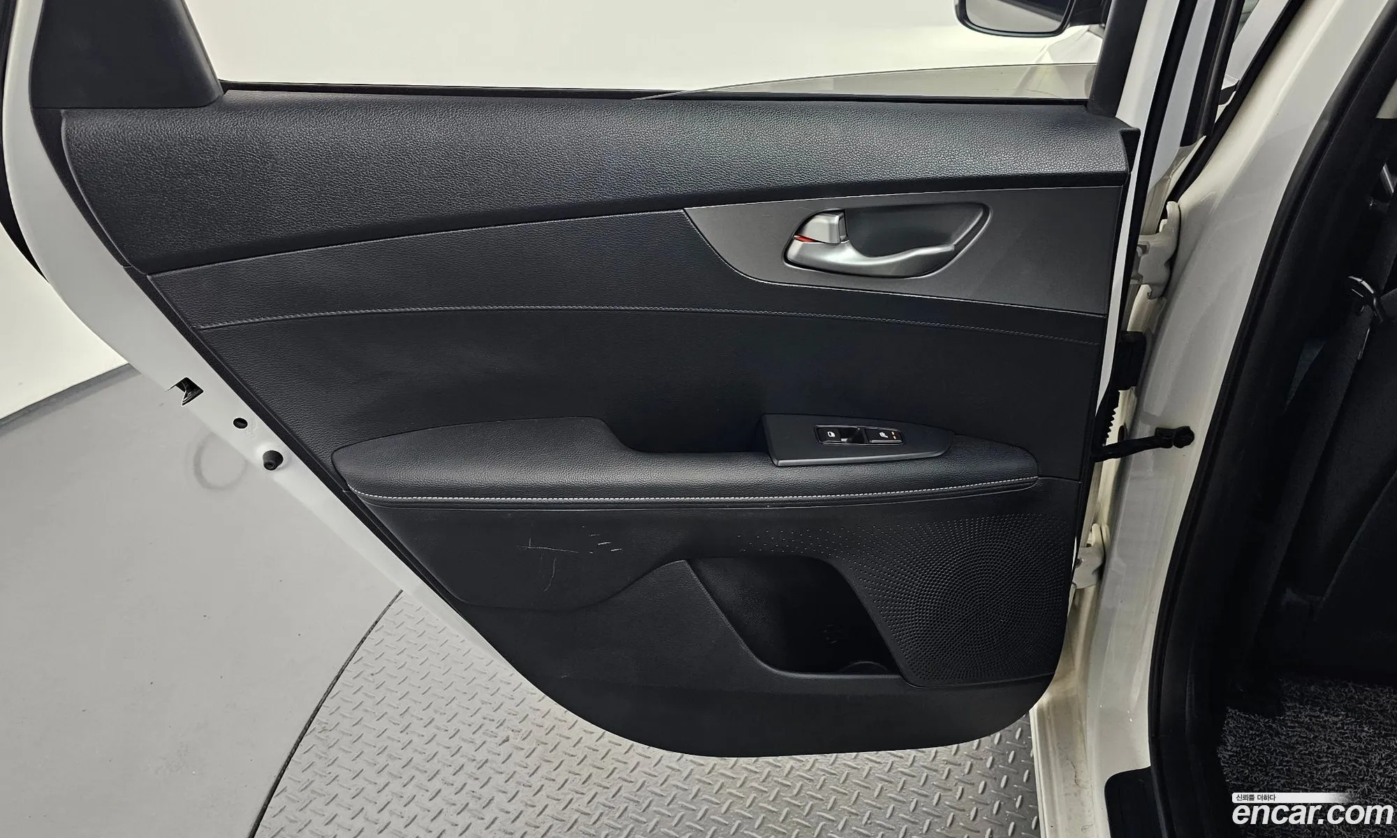 Kia K3 2018 KNAF341BEKA816119 — 31