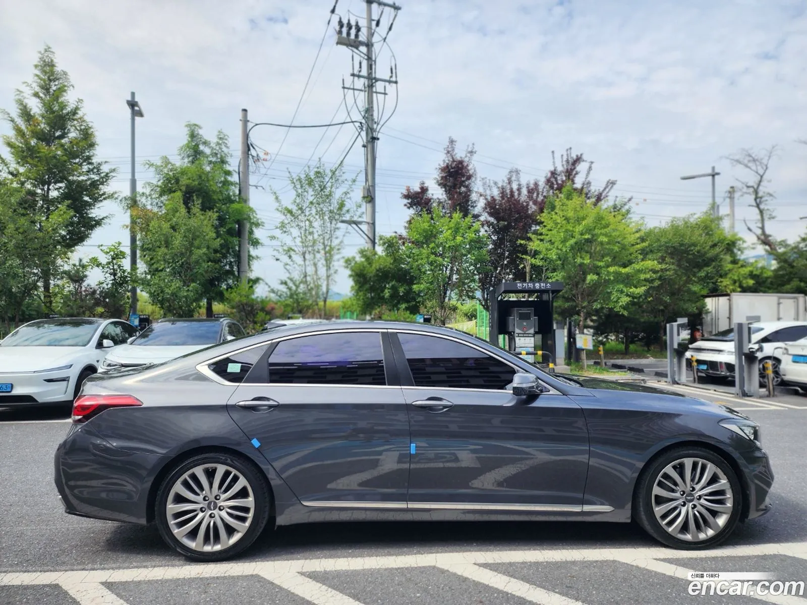 Genesis G80 2017 — 8