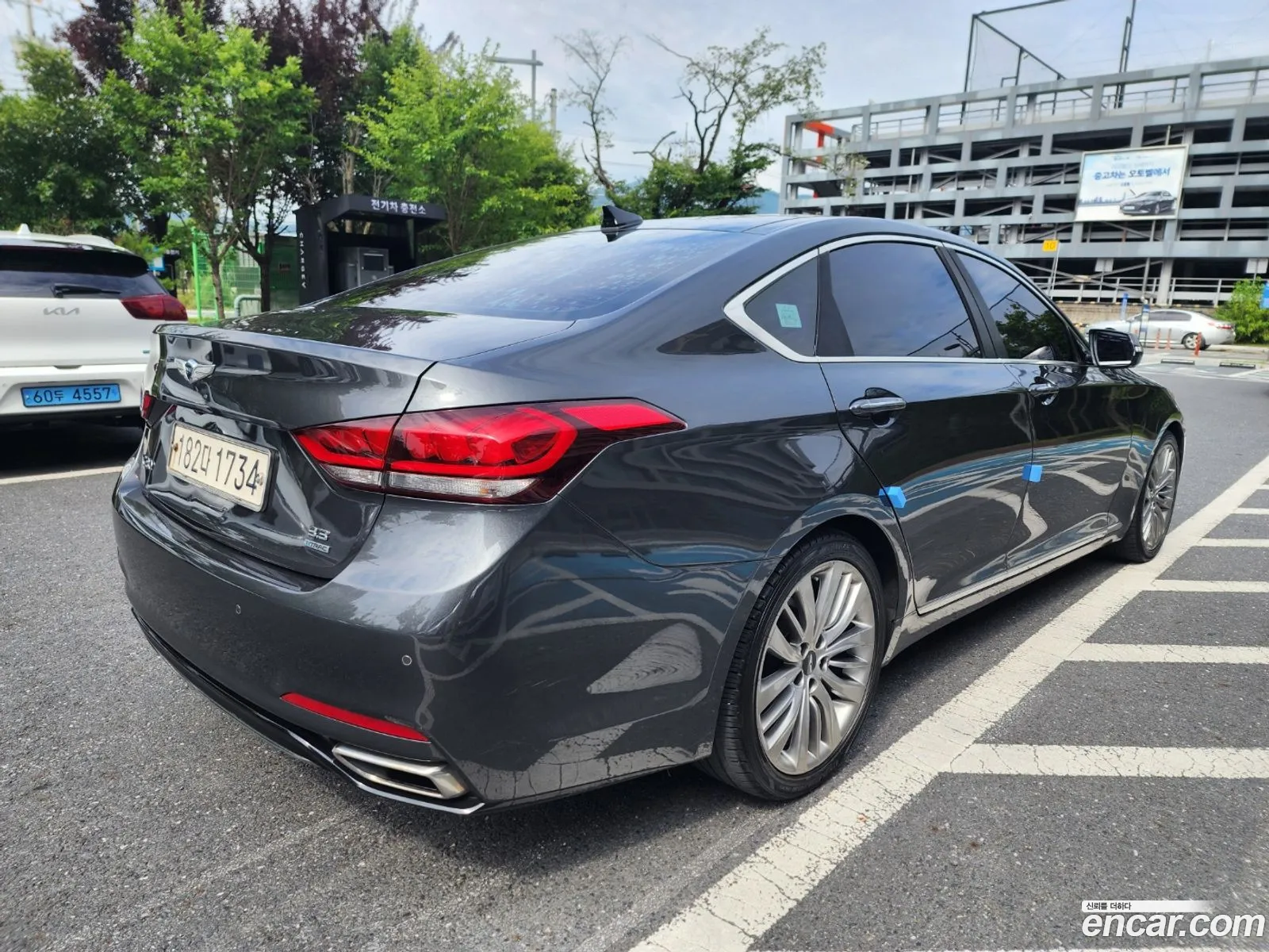 Genesis G80 2017 — 2