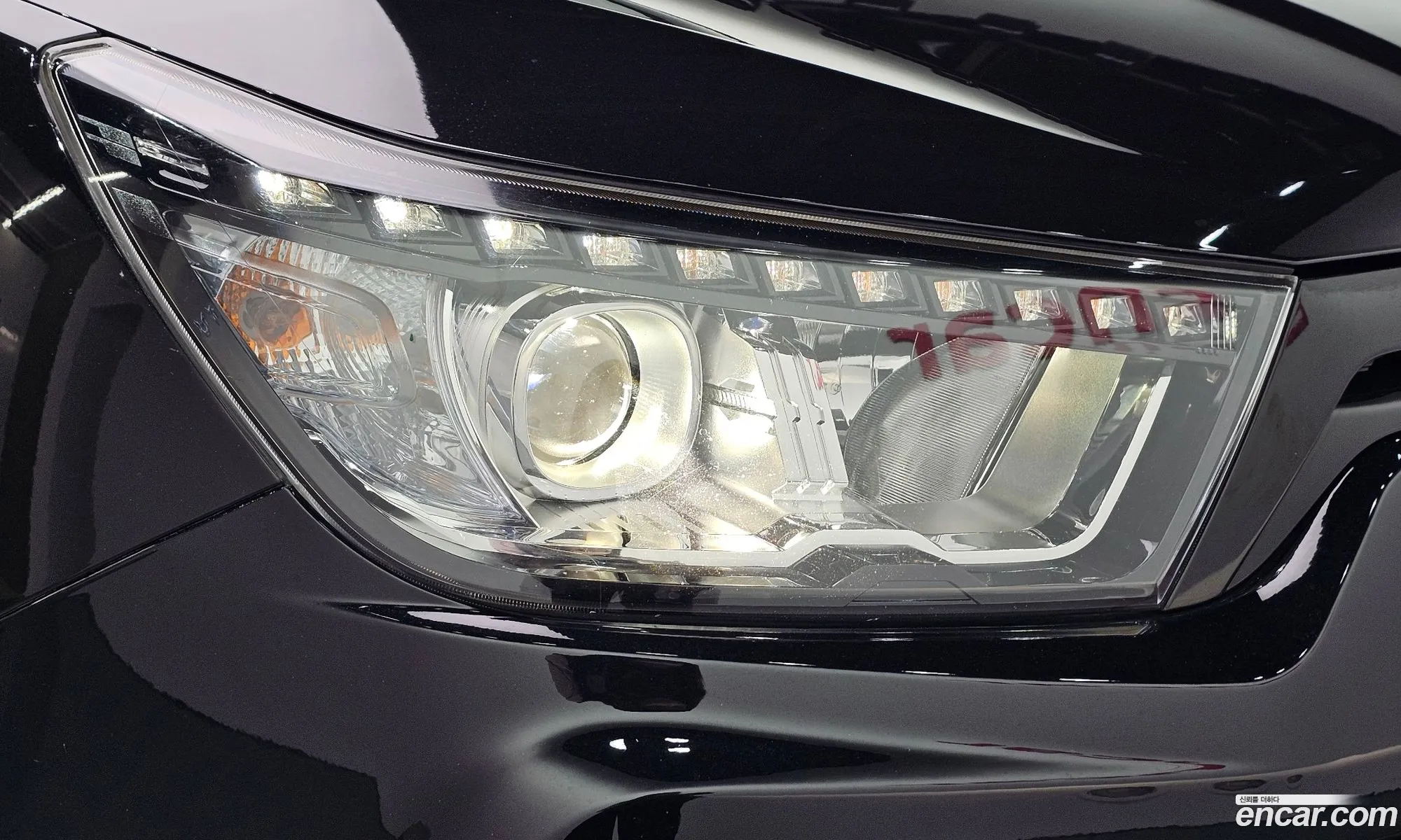 KG Mobility (SsangYong) Tivoli Armour