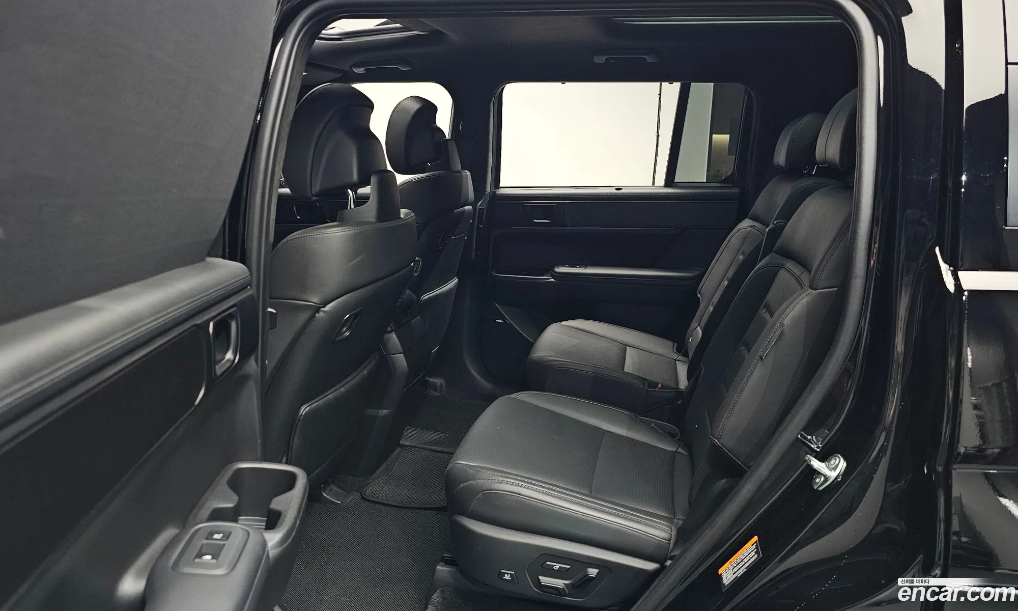 Hyundai Santa Fe 2025 — 34