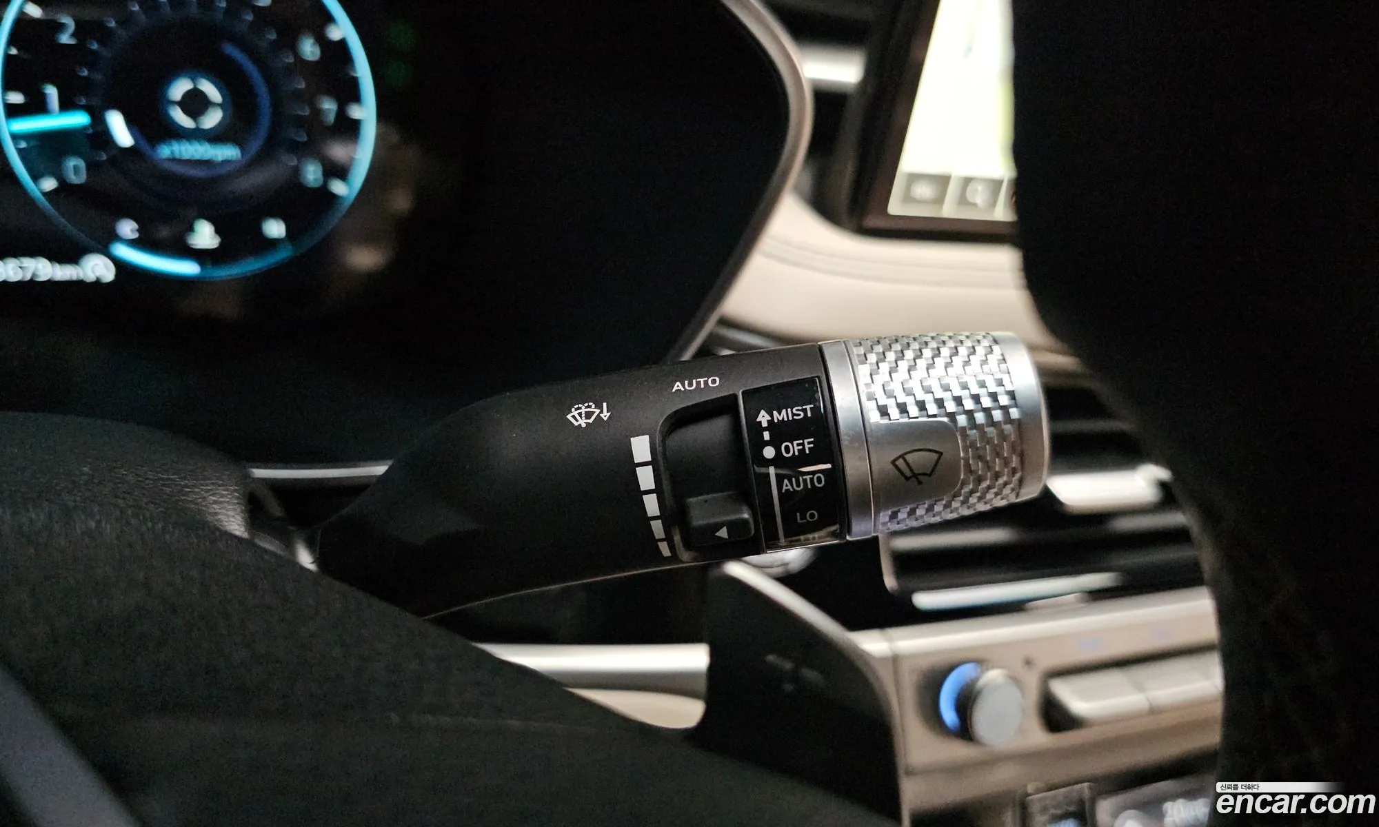 Genesis G70 2024 KMTG341CDRU145537 — 2