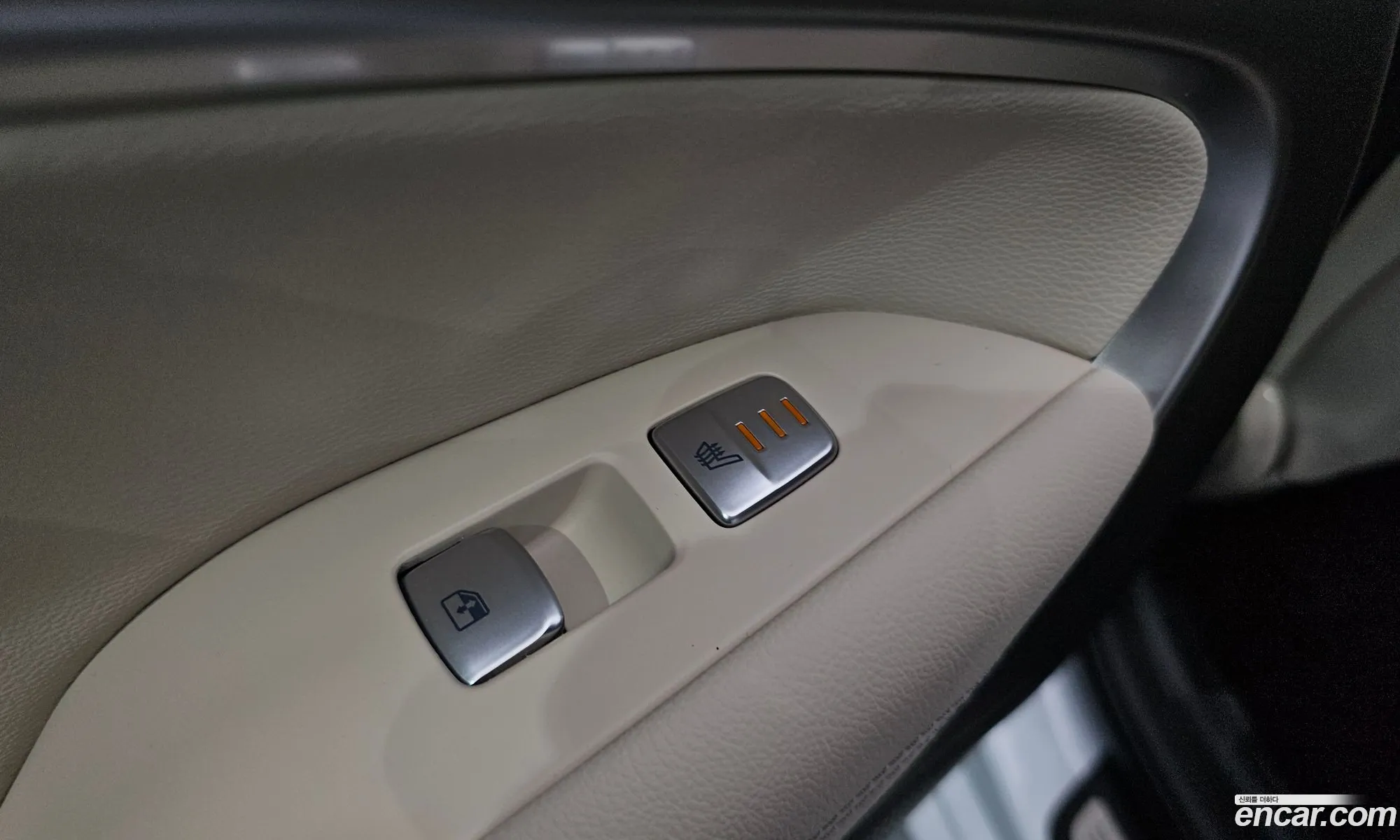 Genesis G70 2024 KMTG341CDRU145537 — 9