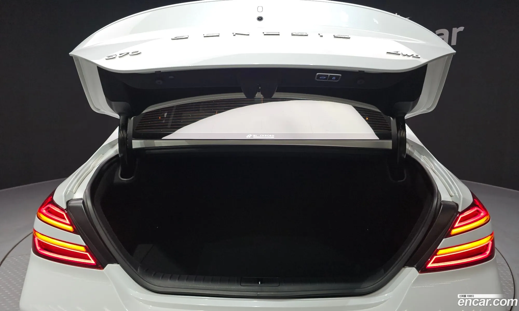 Genesis G70 2024 KMTG341CDRU145537 — 7