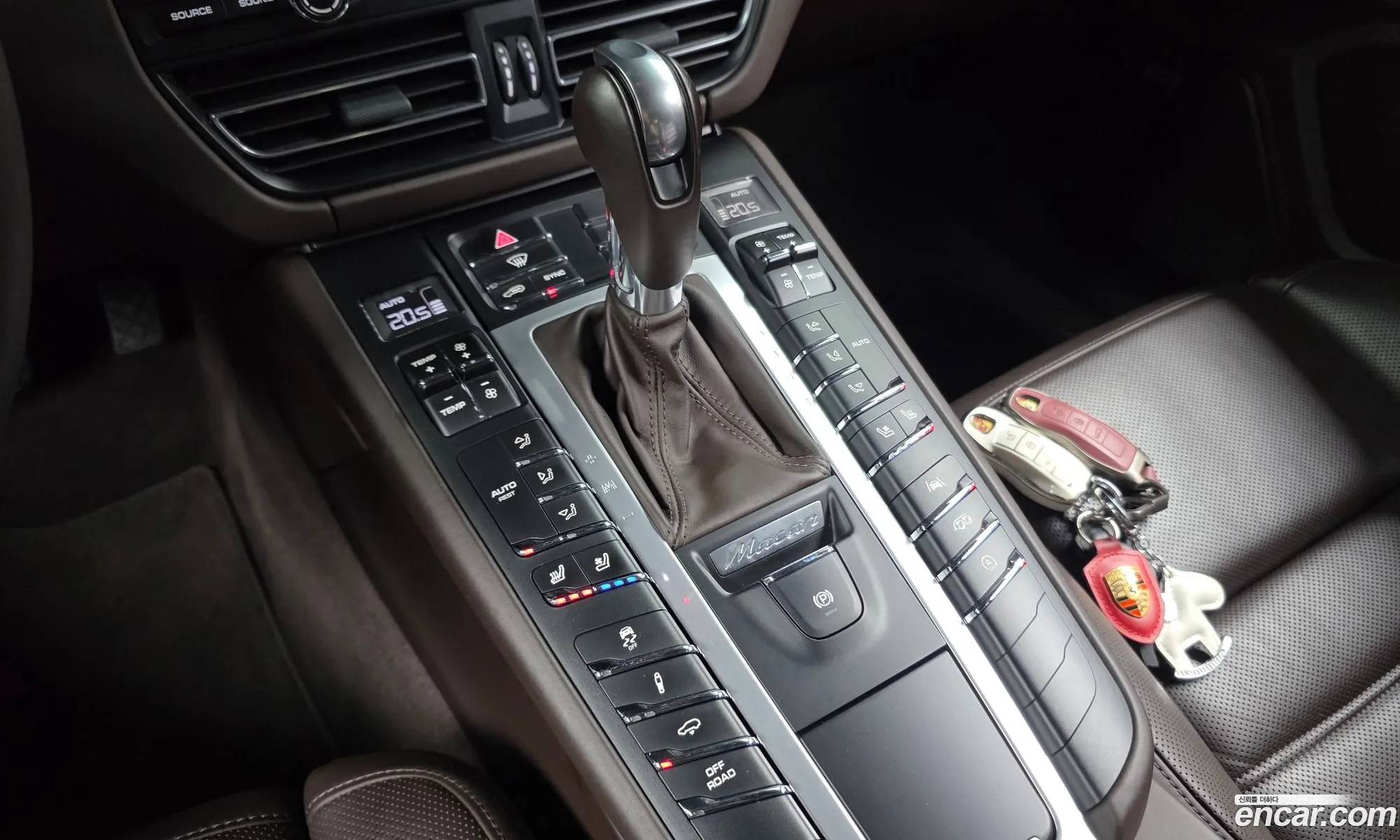 Porsche Macan 2020 WP1AG2959LLB65198 — 30