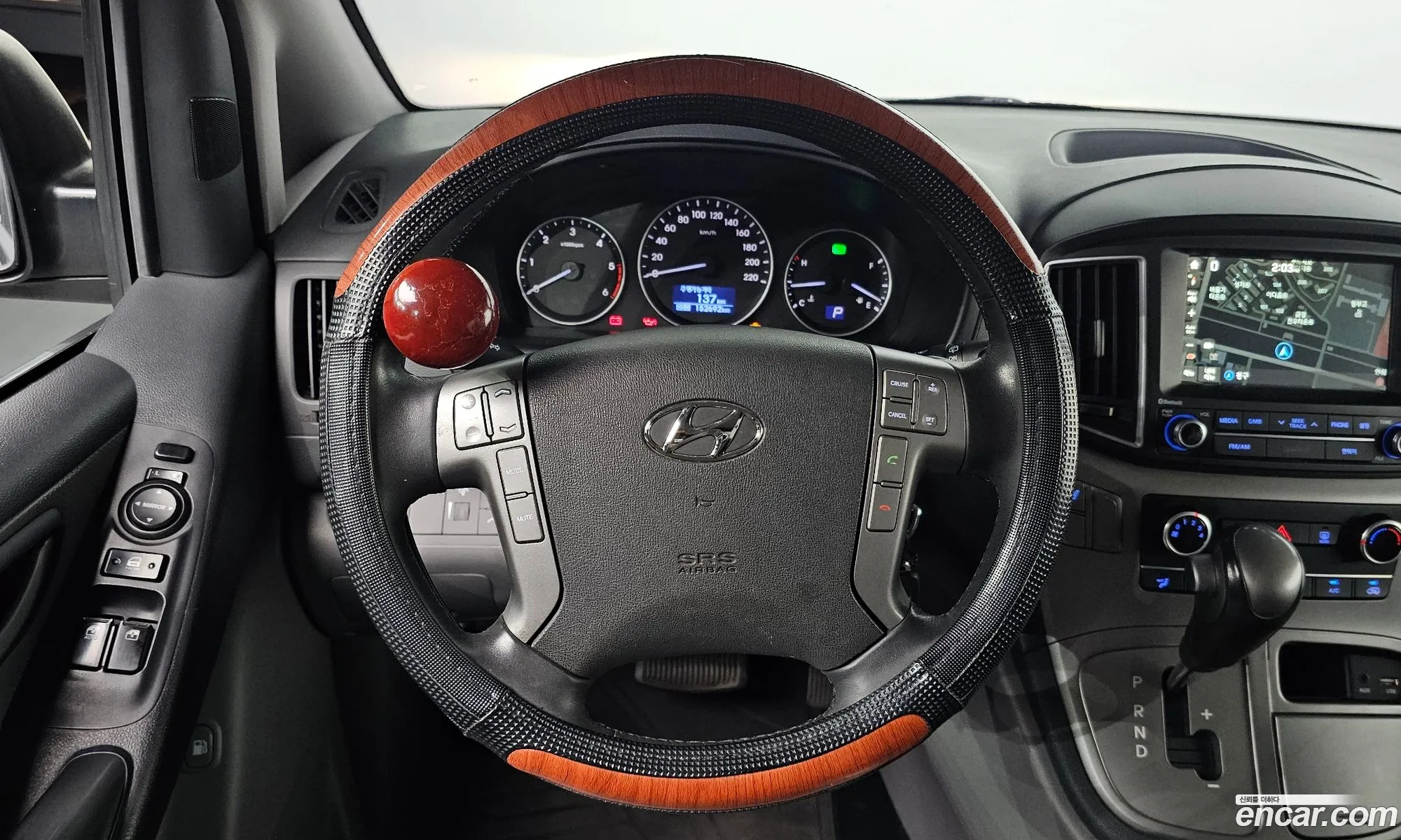 Hyundai Grand Starex 2016 KMFWBX7KBHU879042 — 17