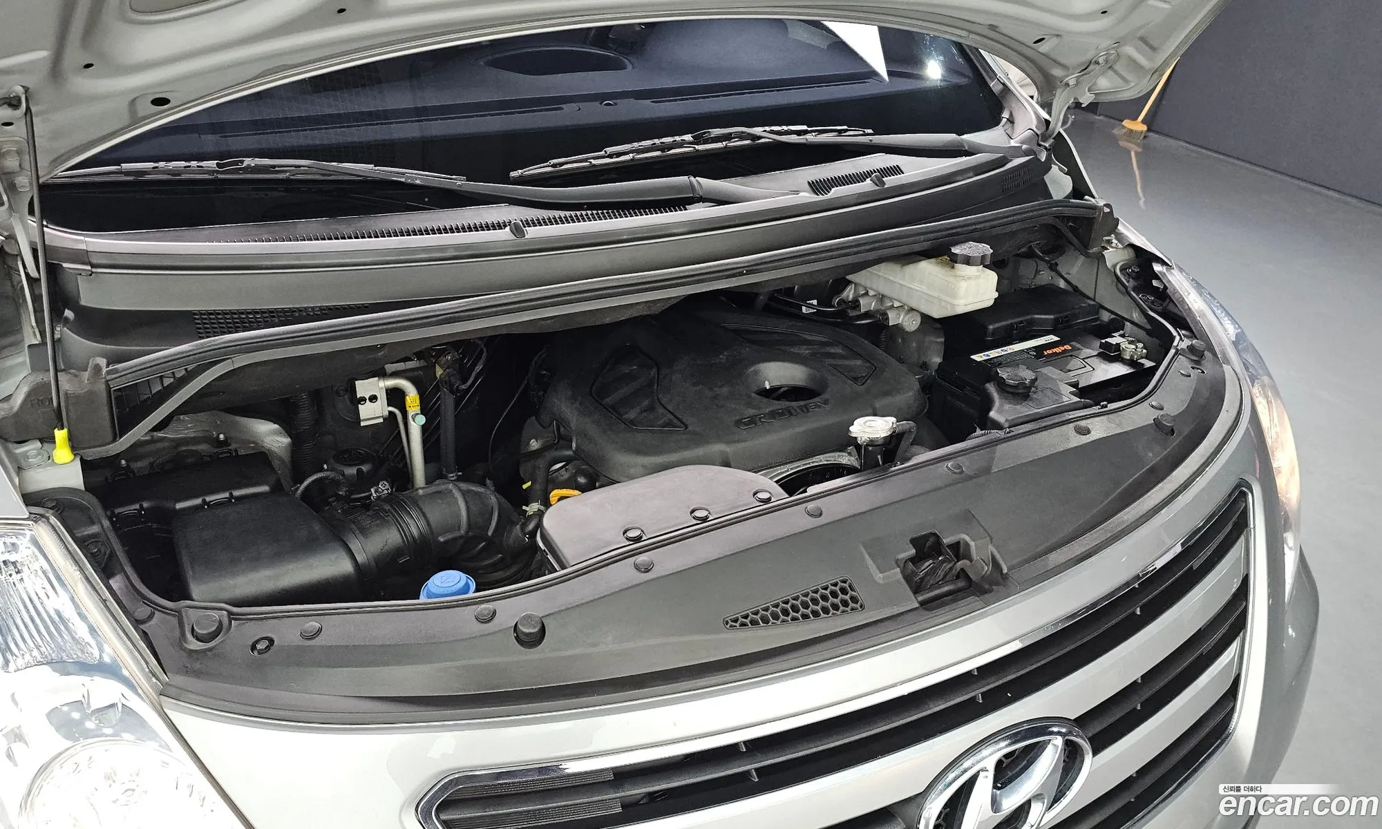 Hyundai Grand Starex 2016 KMFWBX7KBHU879042 — 19