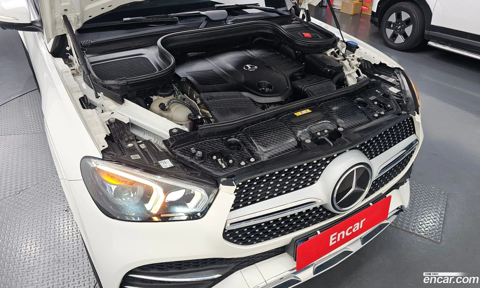 Mercedes-Benz GLE-Class W167 2023 — 12