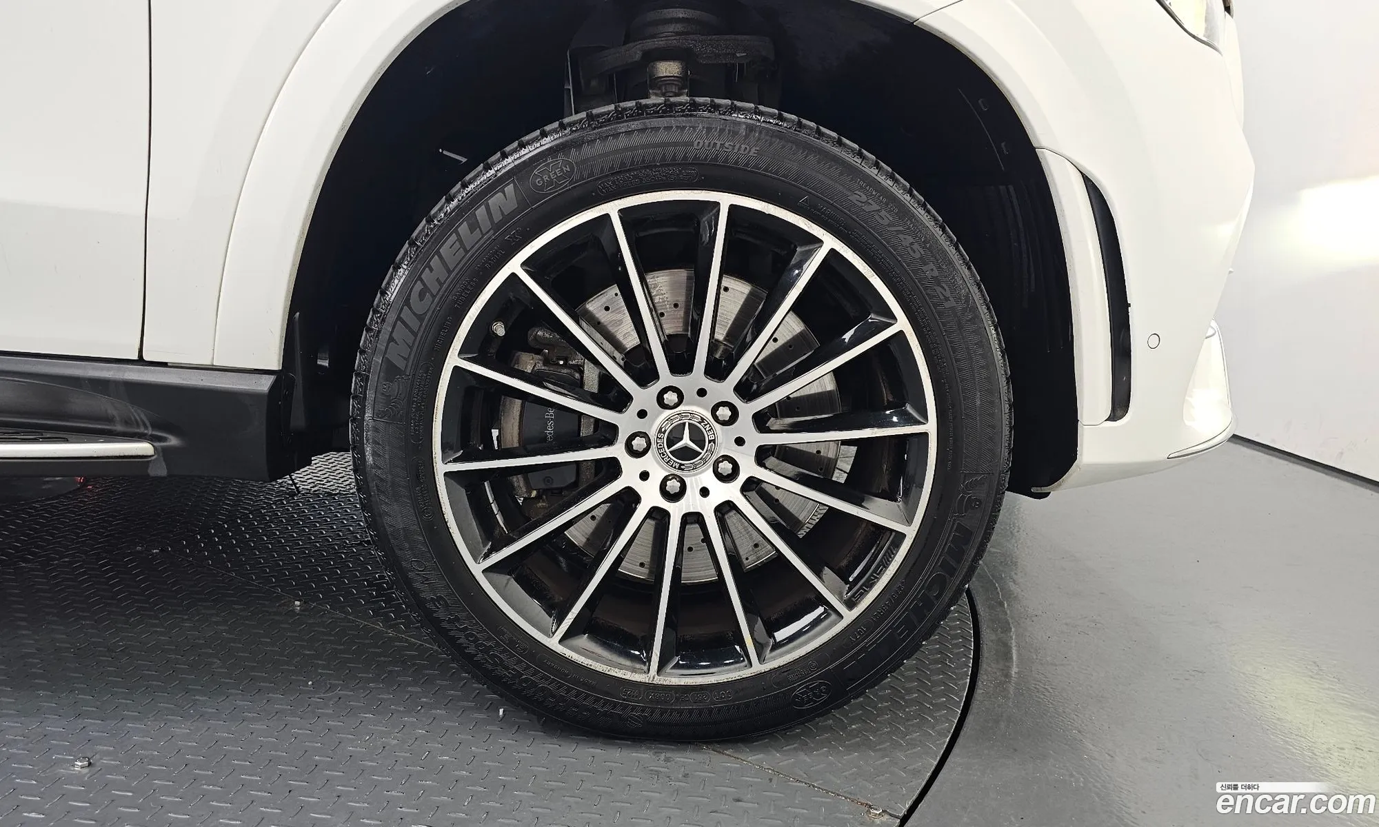 Mercedes-Benz GLE-Class W167 2023 — 18