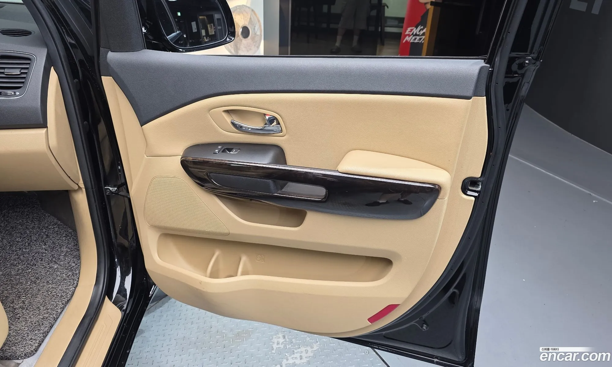 Kia Carnival 2019 — 16