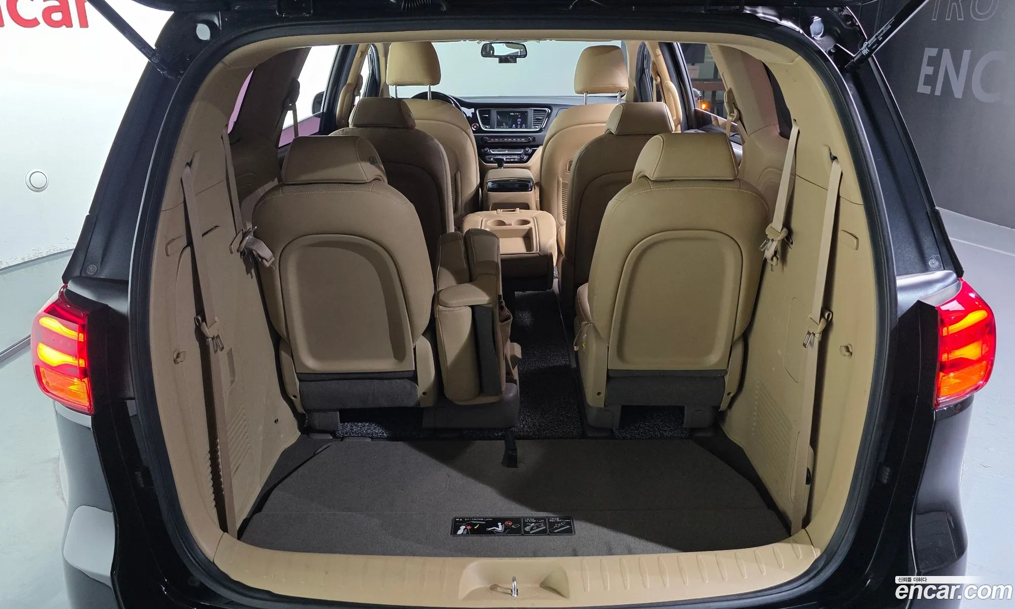 Kia Carnival 2019 — 13