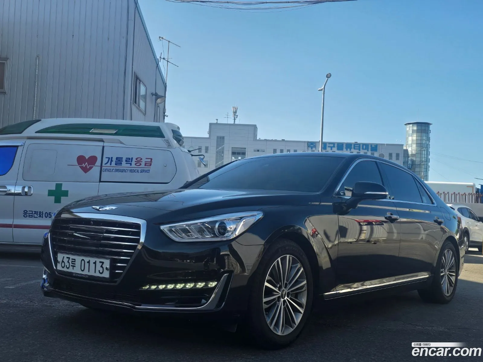 Genesis EQ900 2016 — 7