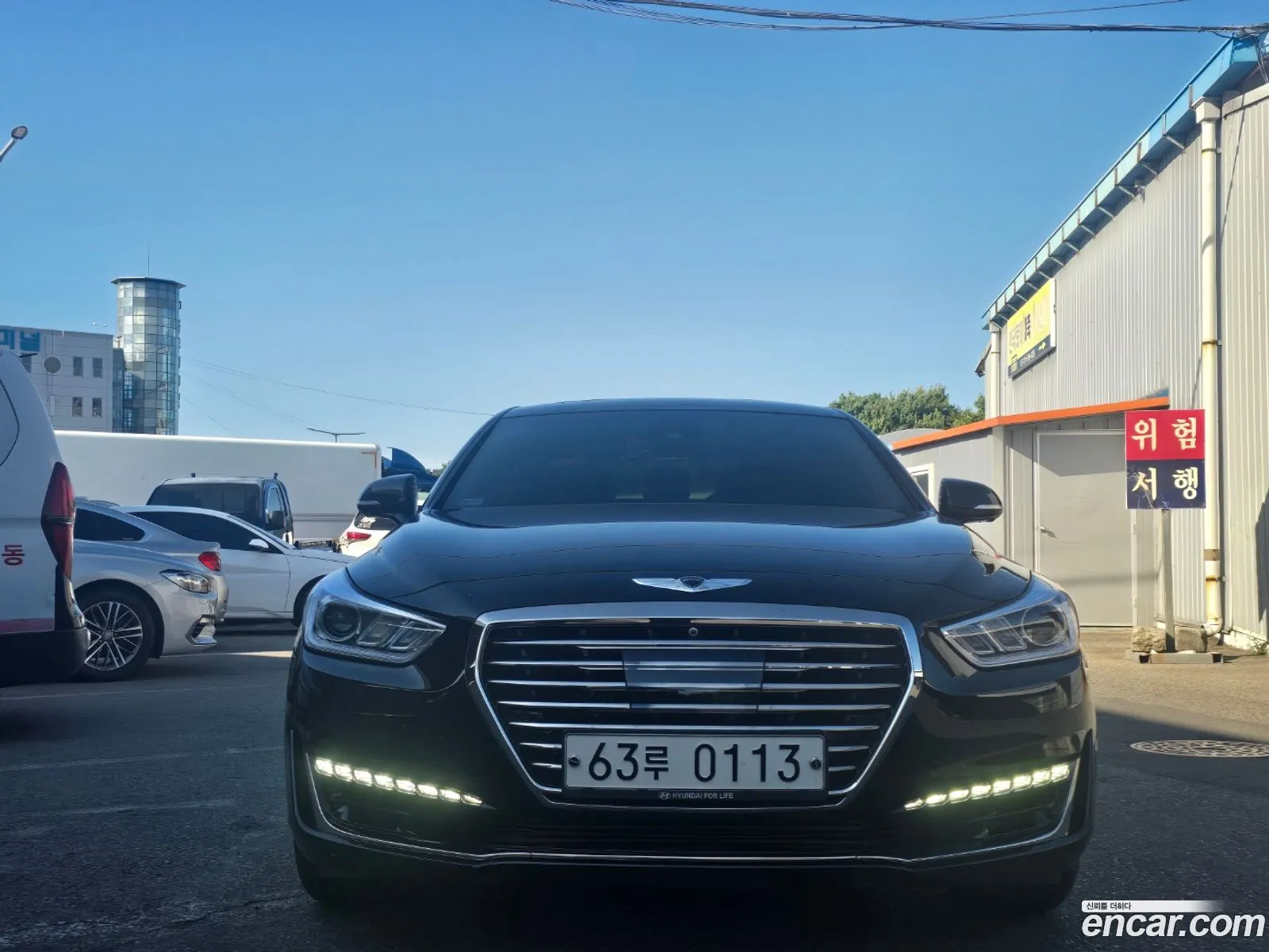 Genesis EQ900 2016 — 15