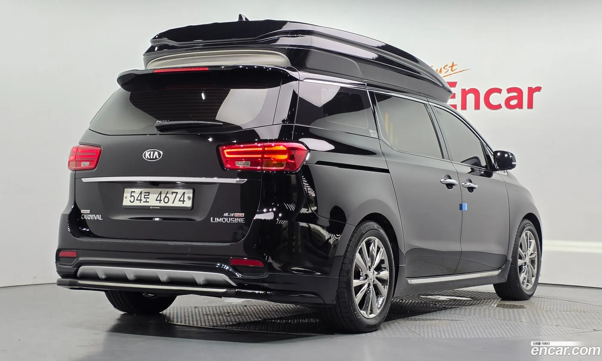 Kia Carnival 2018 KNAME811BKS496299 — 3