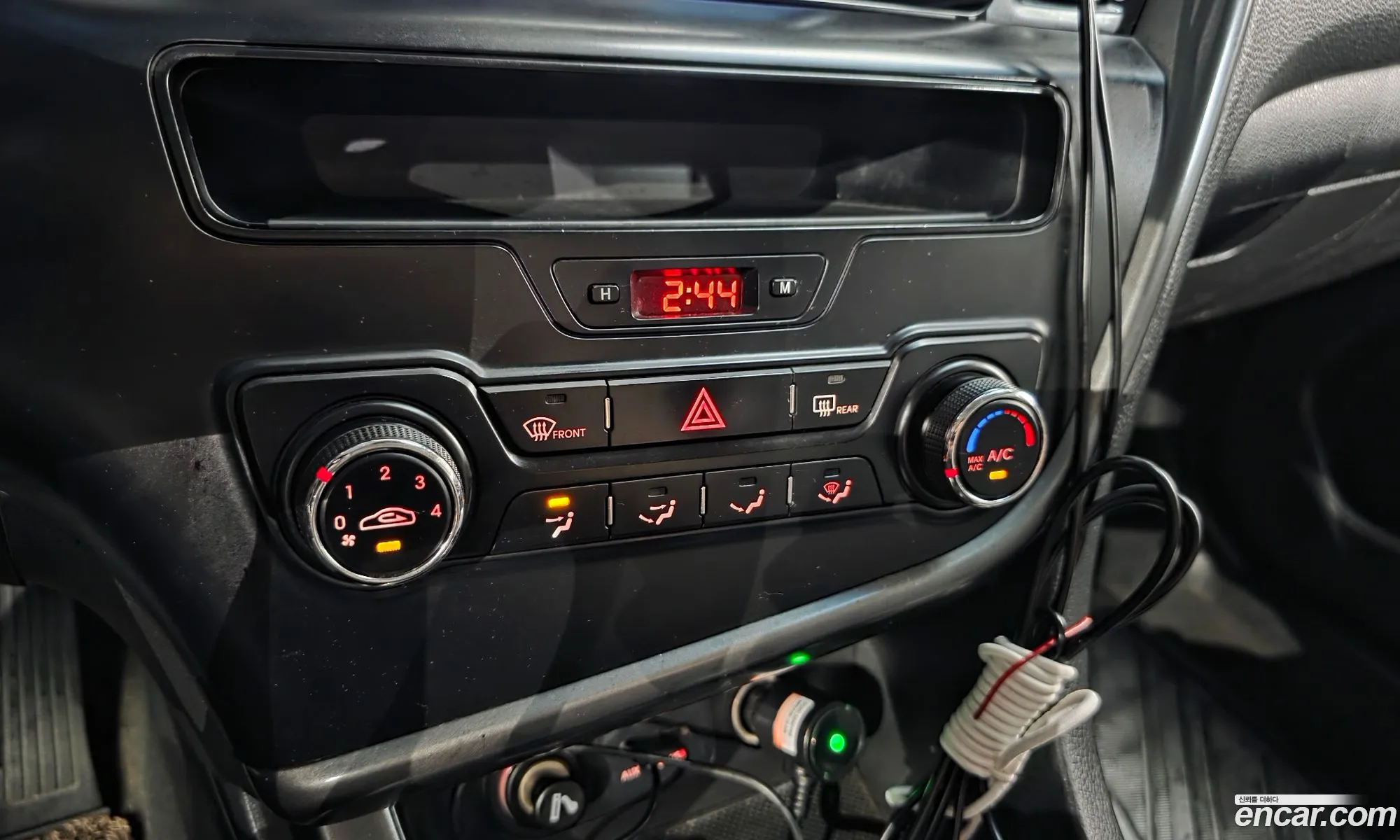 Kia K5 2011 KNAGN418BCA203965 — 2