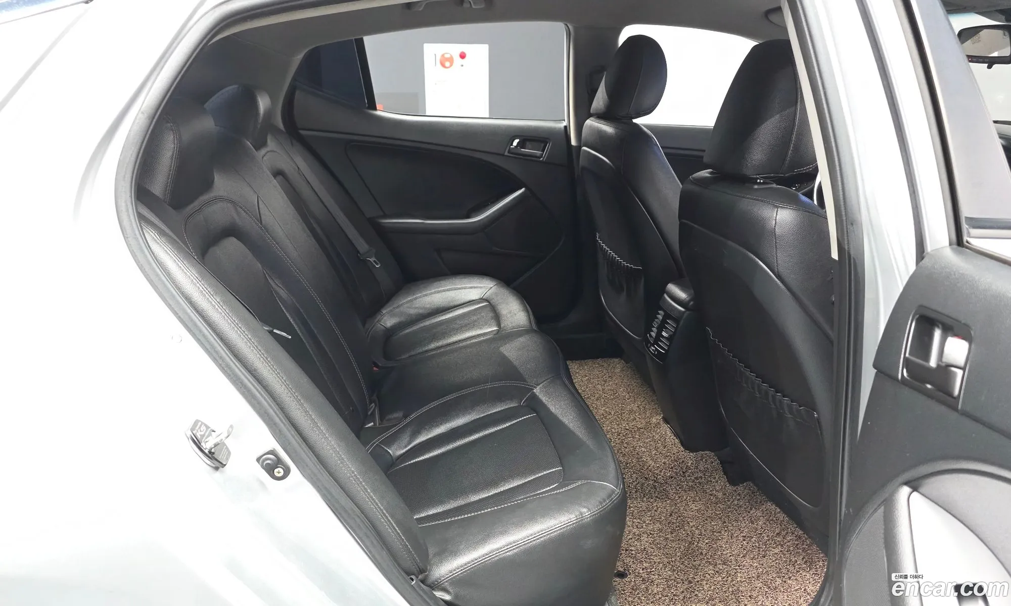 Kia K5 2011 KNAGN418BCA203965 — 5