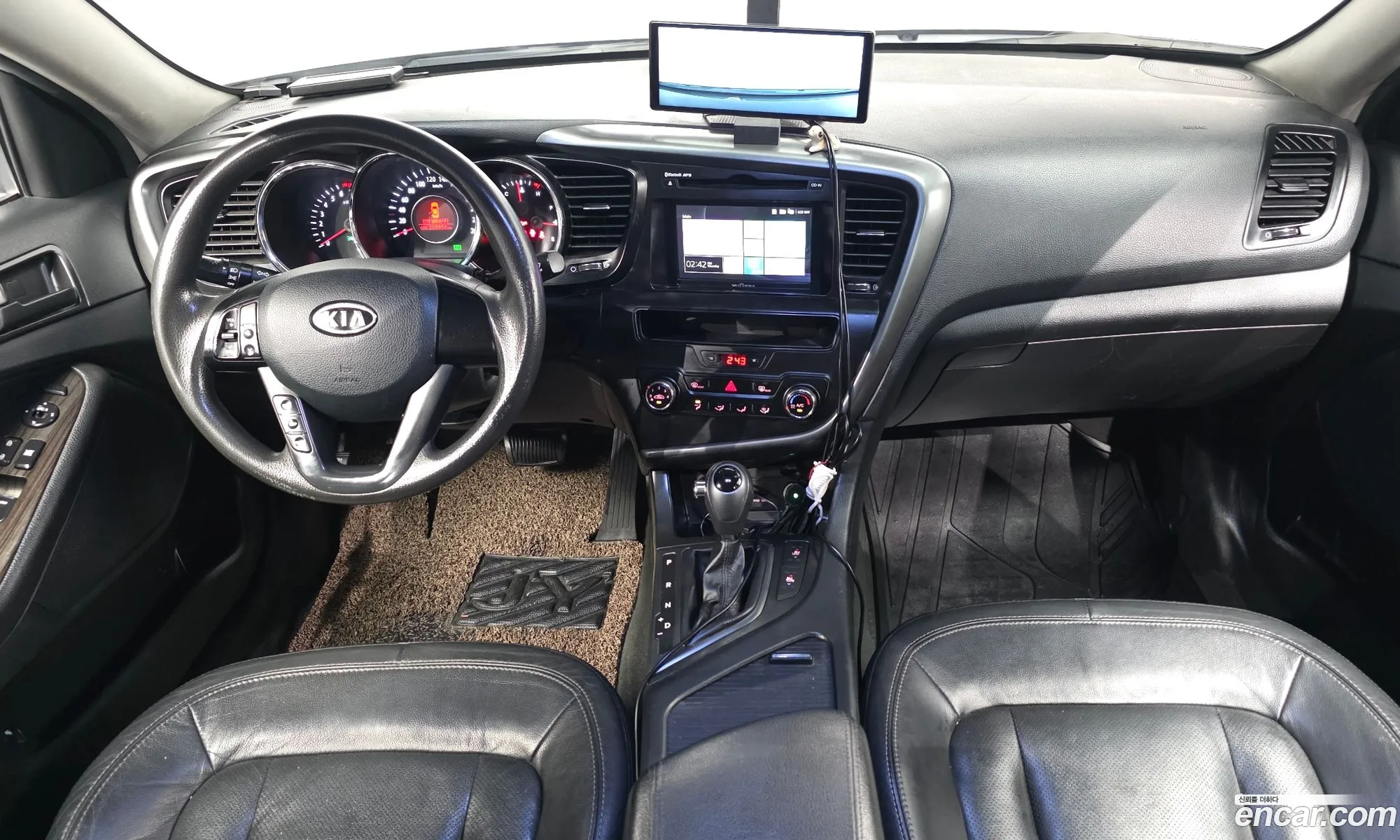Kia K5 2011 KNAGN418BCA203965 — 19