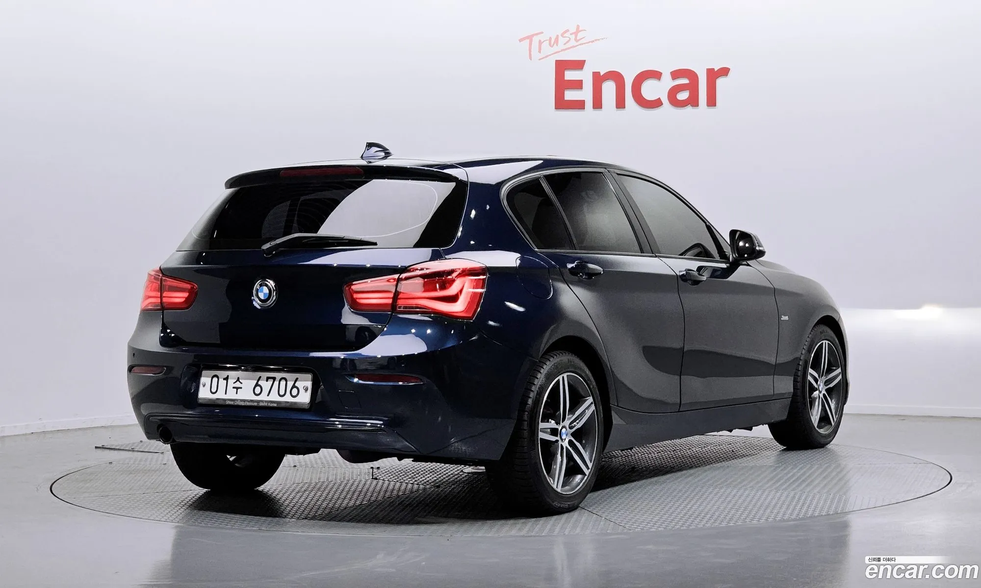 BMW 1 Series 2017 WBA1S5107H5D29416 — 13