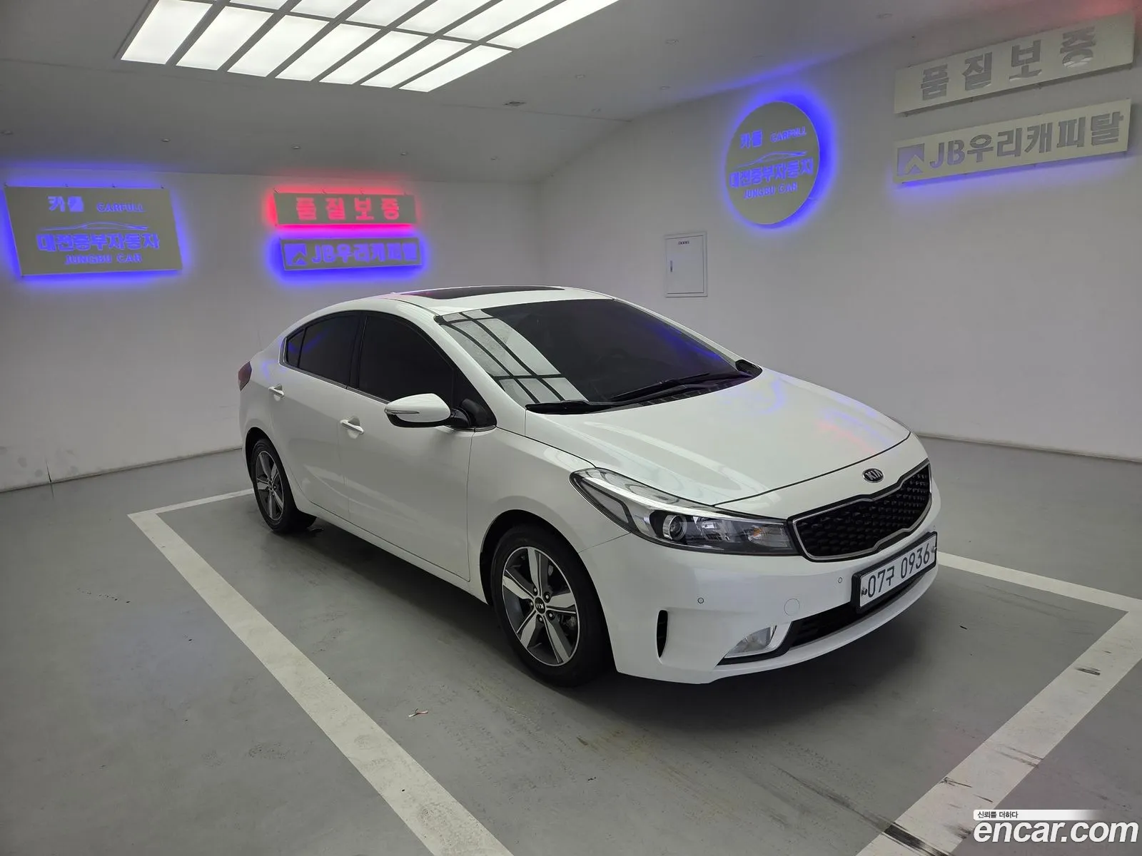 Kia K3 2016 — 16