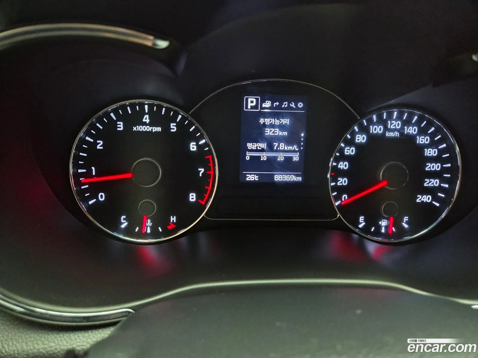 Kia K3 2016 — 8
