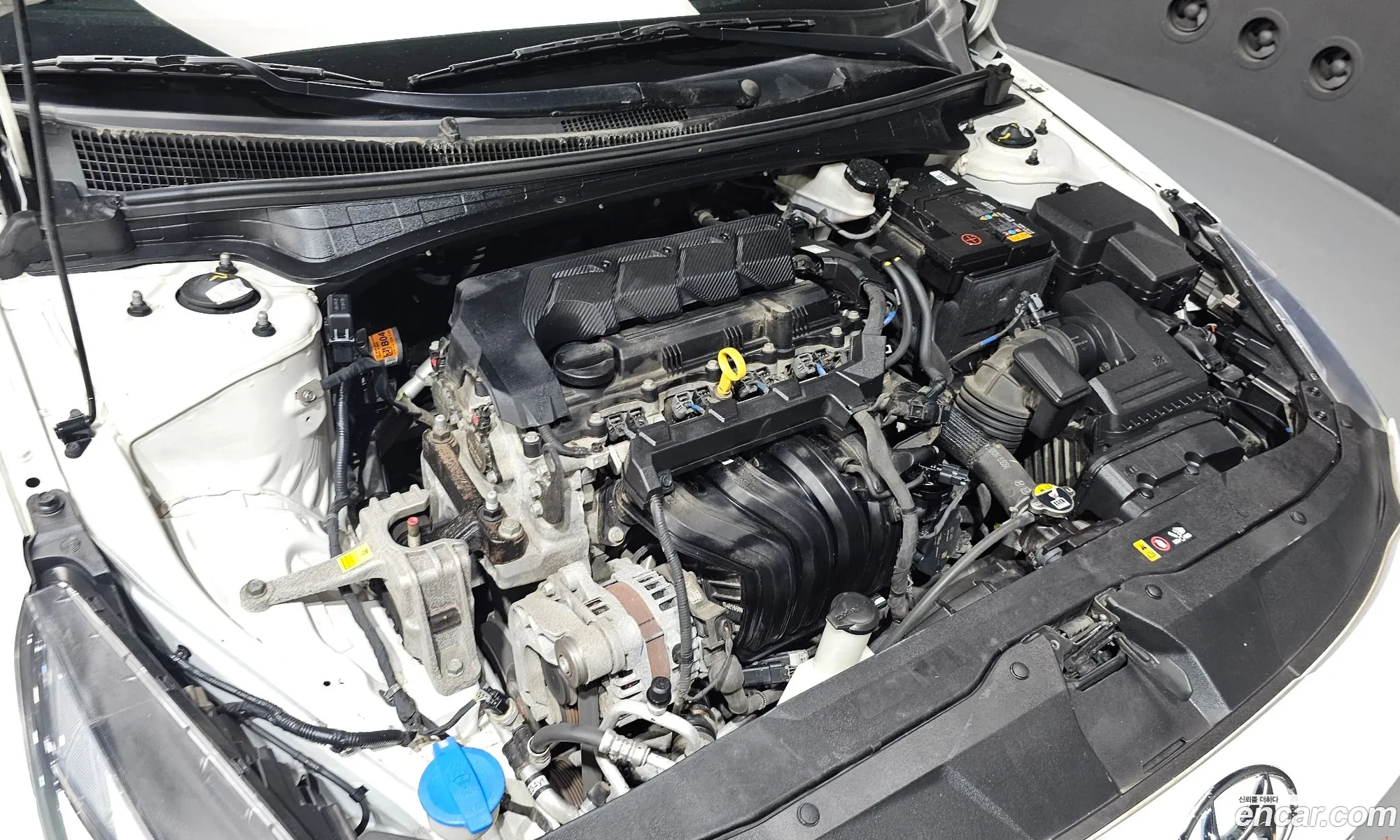 Hyundai Elantra 2022 — 12