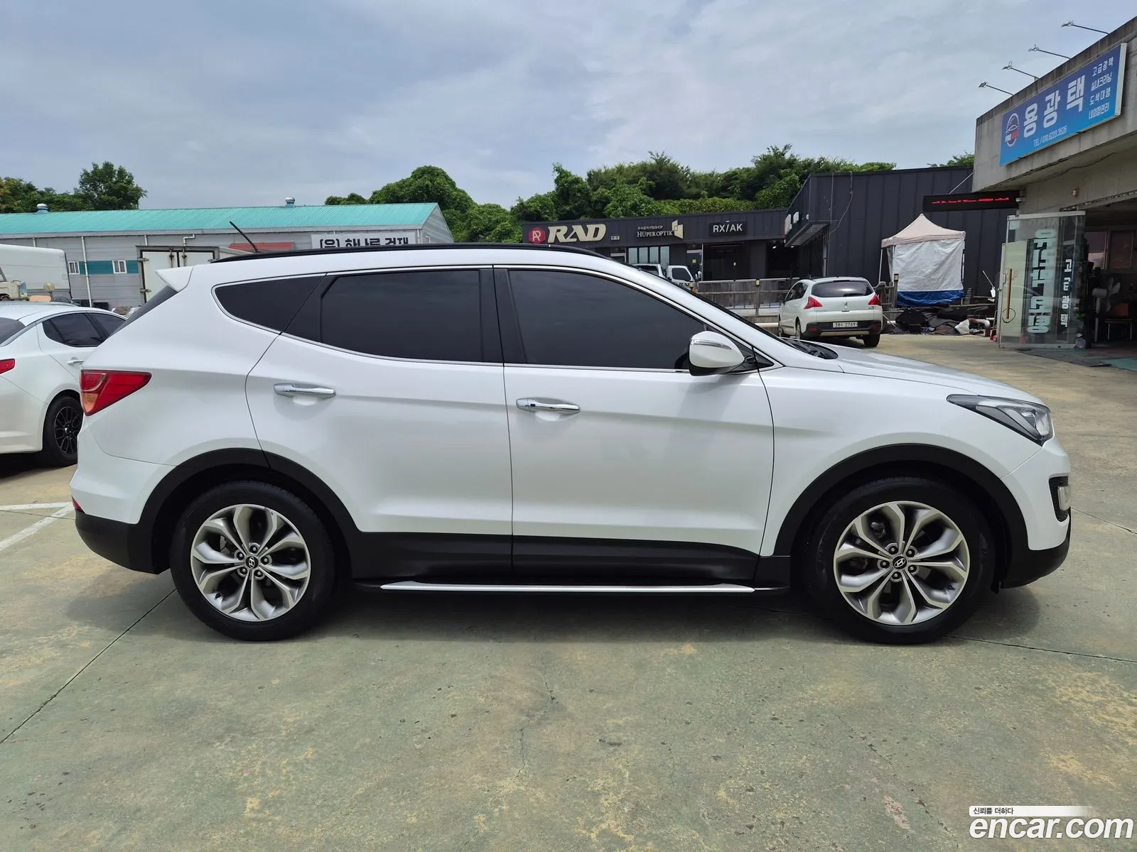 Hyundai Santa Fe DM 2013 — 14
