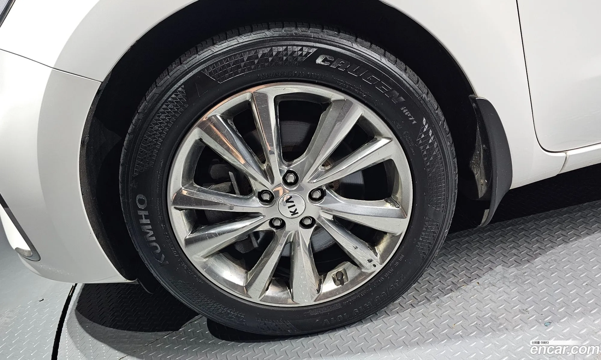 Kia Carnival 2020 KNAME81ABLS657917 — 27