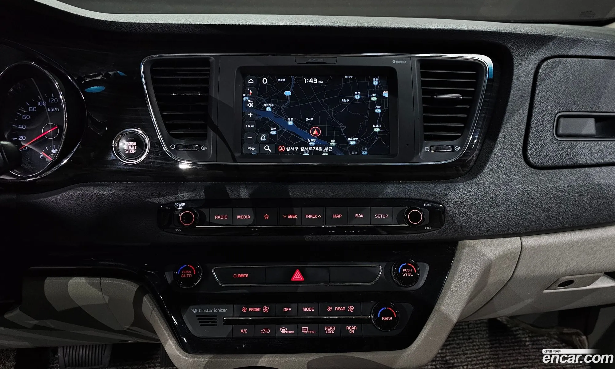 Kia Carnival 2020 KNAME81ABLS657917 — 32