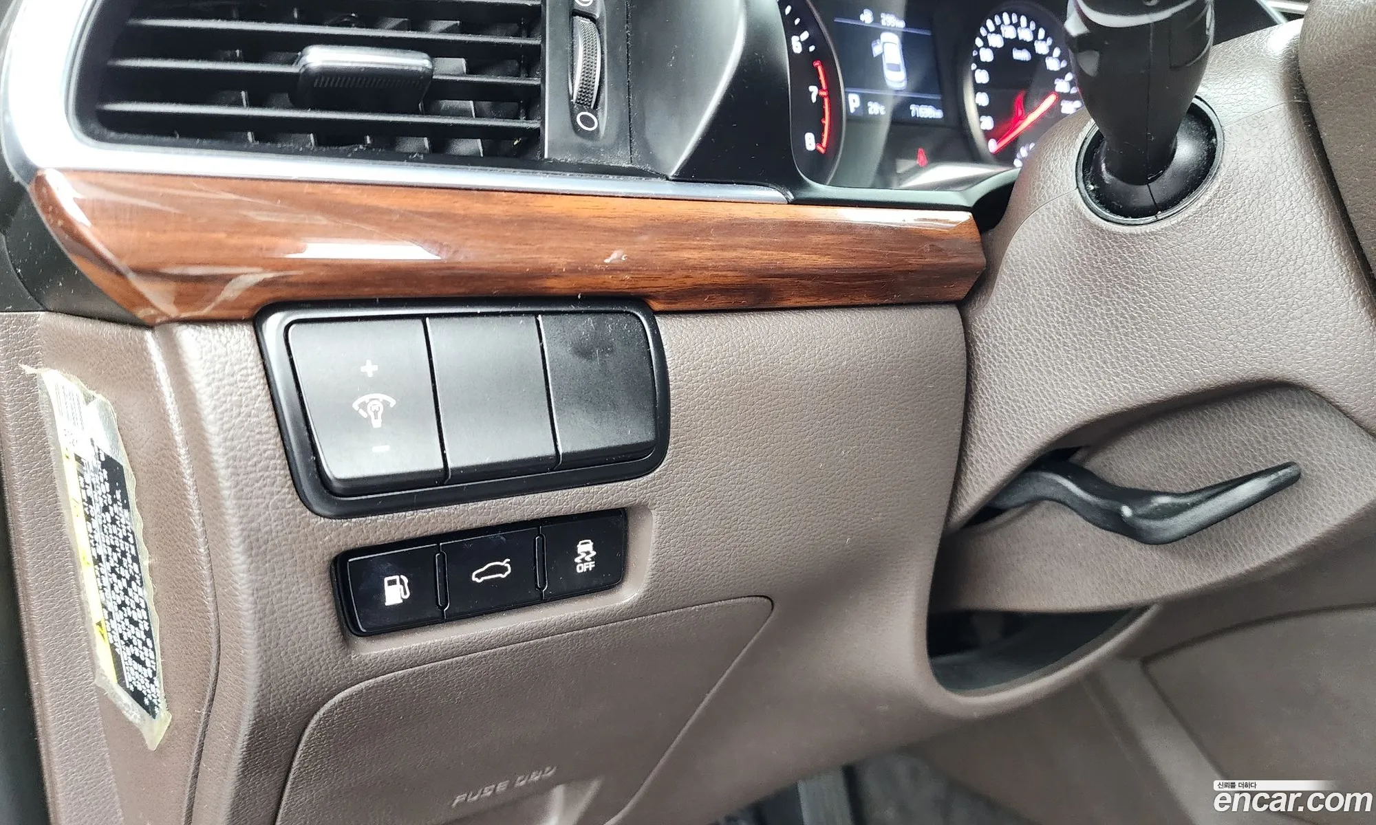 Kia K7 2016 KNALB415BGA052221 — 10
