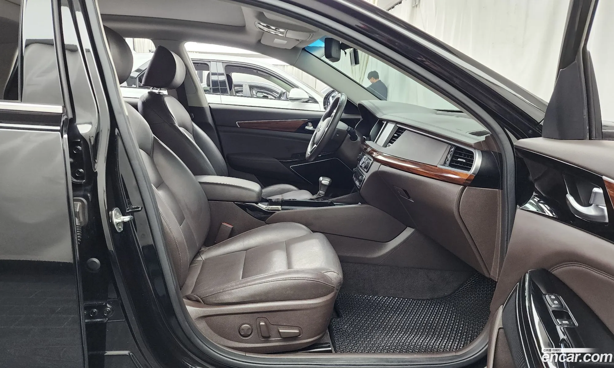 Kia K7 2016 KNALB415BGA052221 — 2