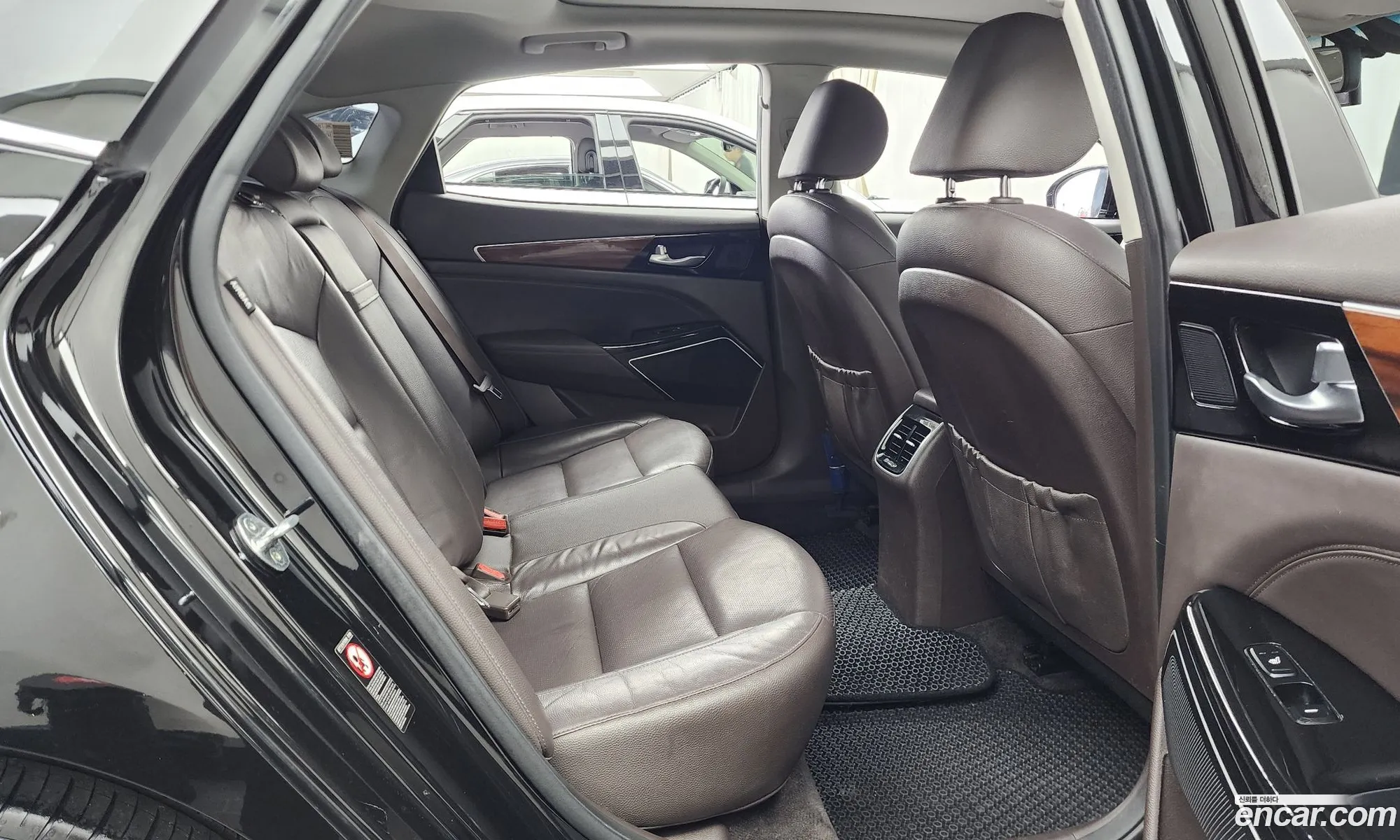 Kia K7 2016 KNALB415BGA052221 — 6