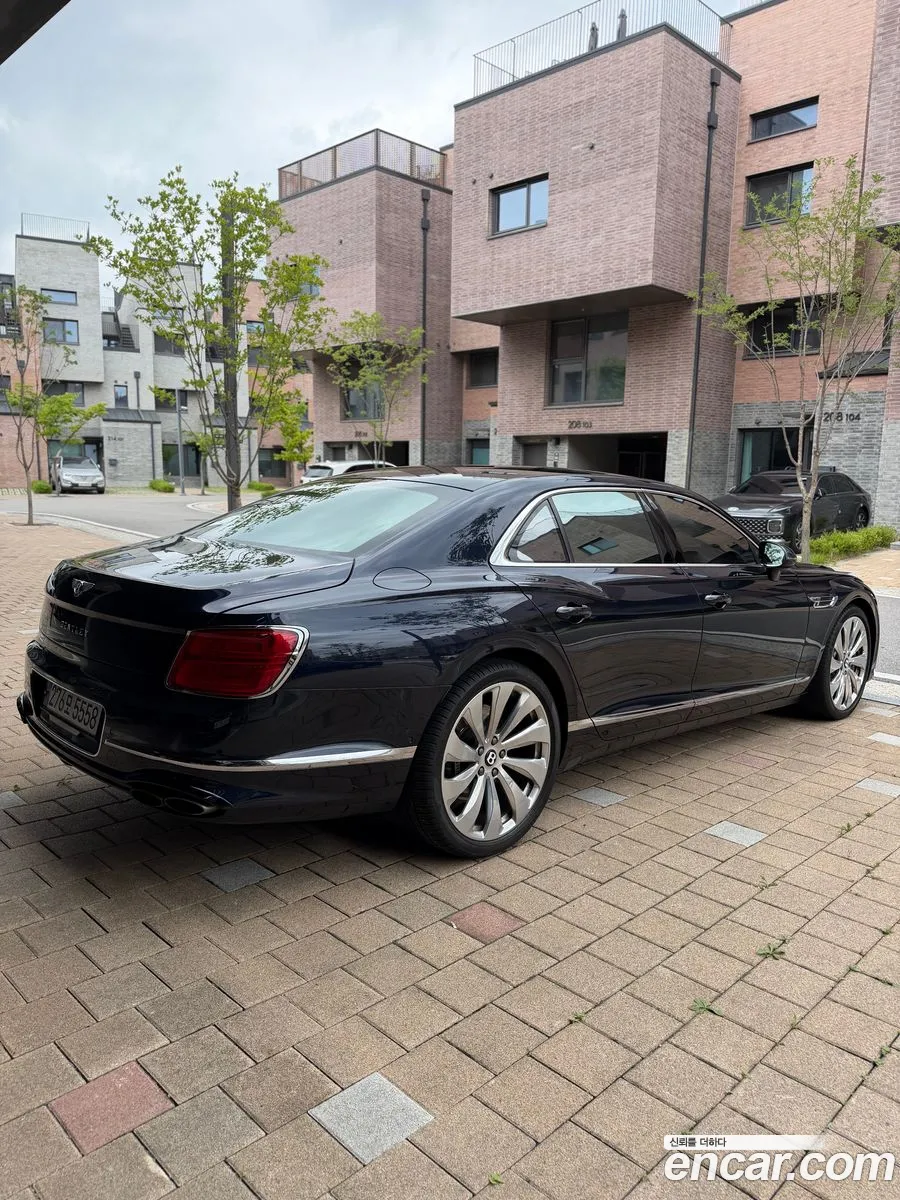Bentley Flying Spur 2021 — 4