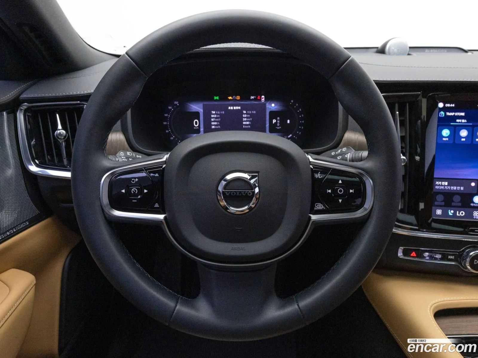 Volvo V90 Cross Country 2023 — 6