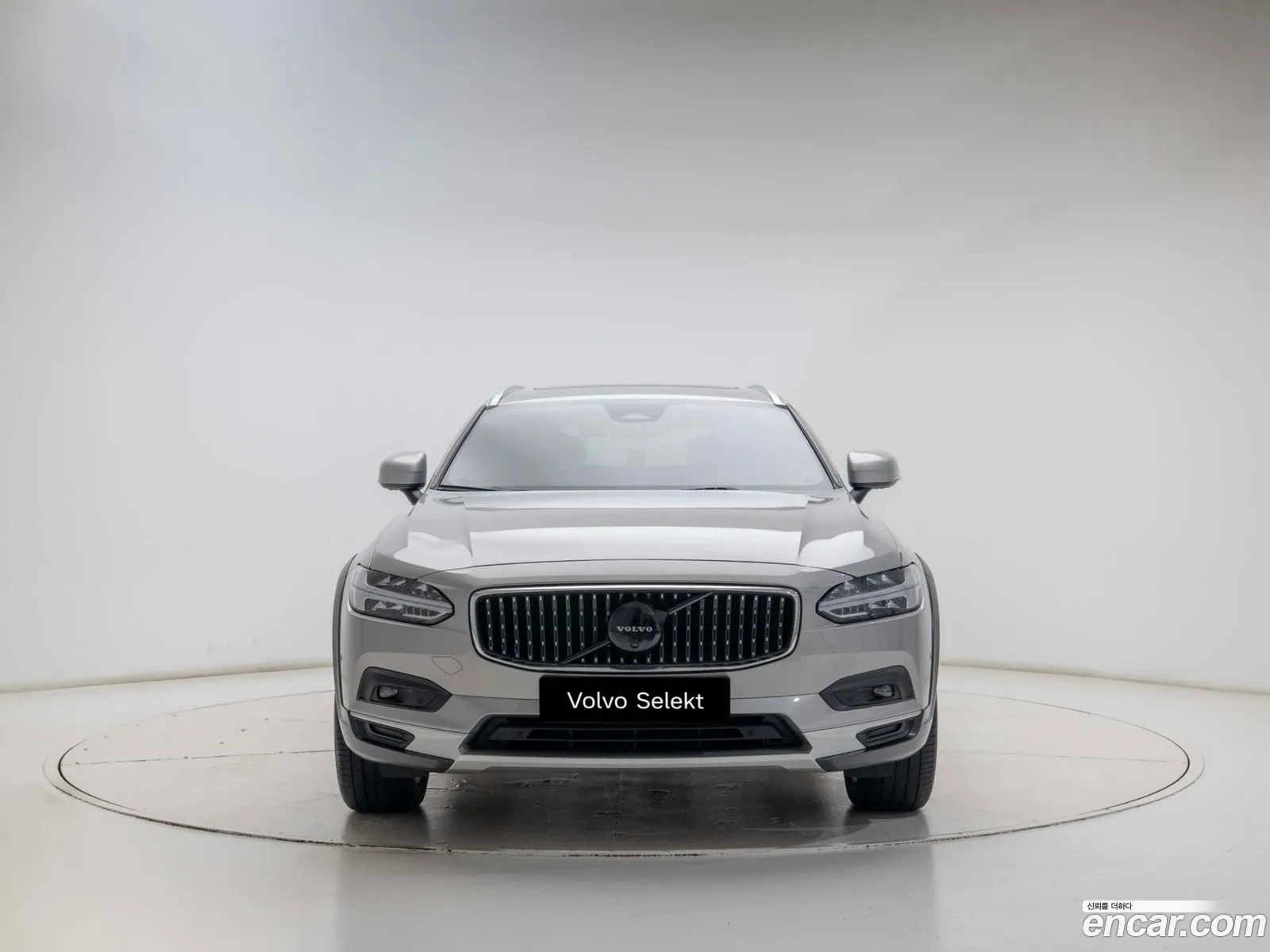 Volvo V90 Cross Country 2023 — 11