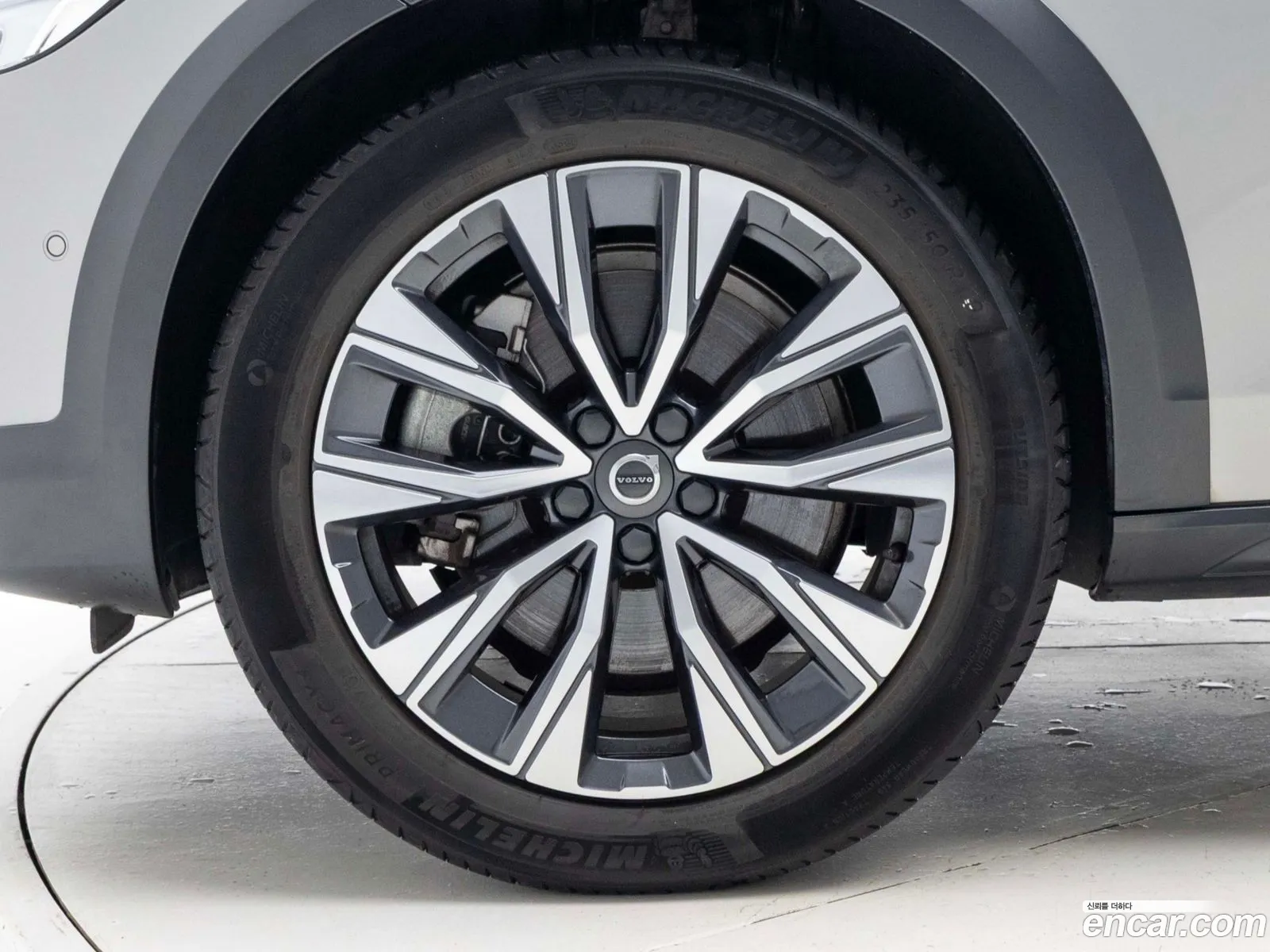 Volvo V90 Cross Country 2023 — 8