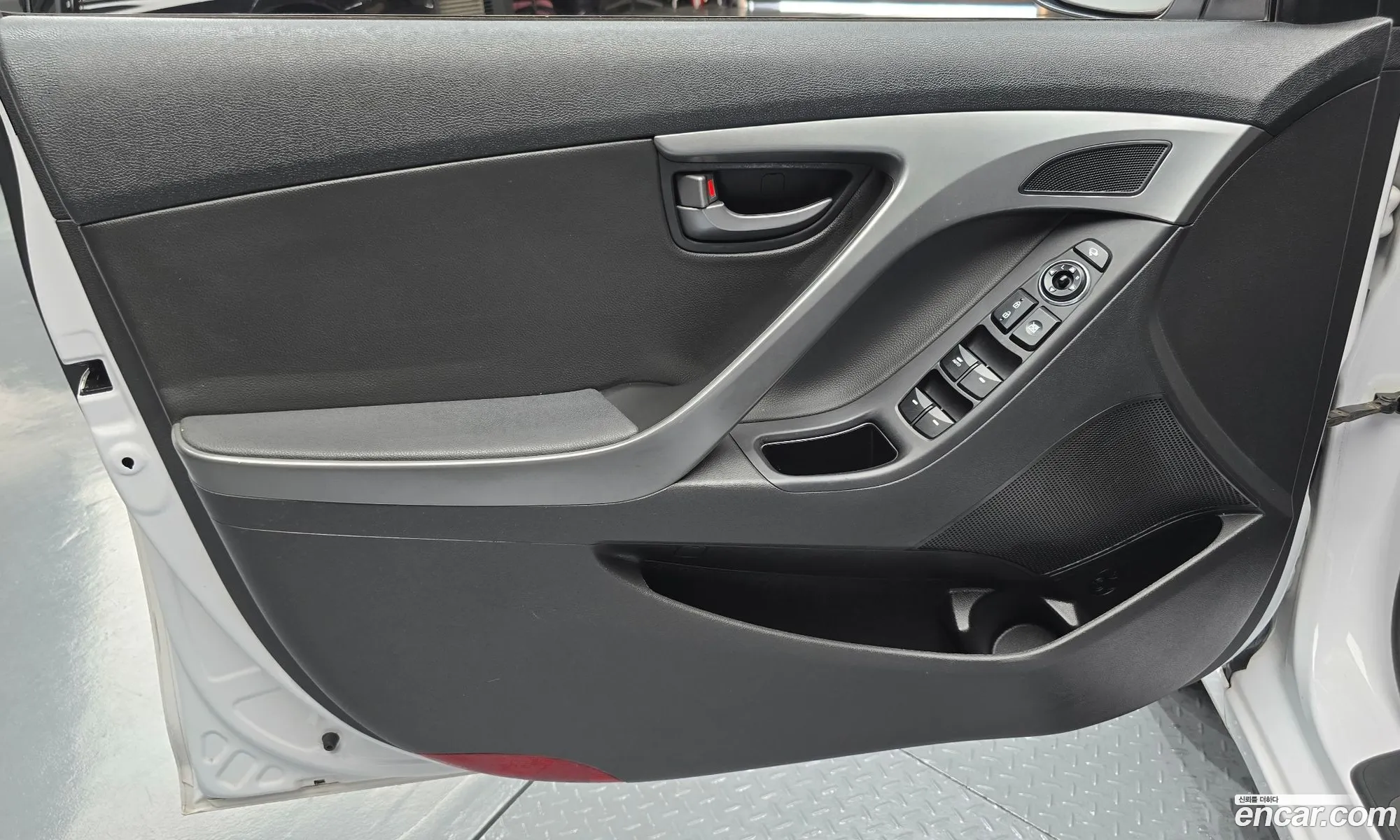 Hyundai Elantra 2015 KMHDG41DBGU595368 — 28