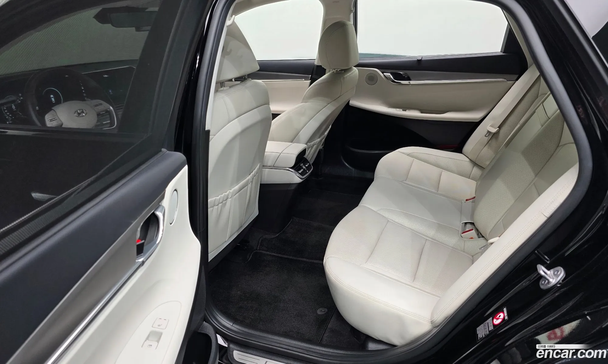 Hyundai Grandeur IG Hybrid 2022 — 14