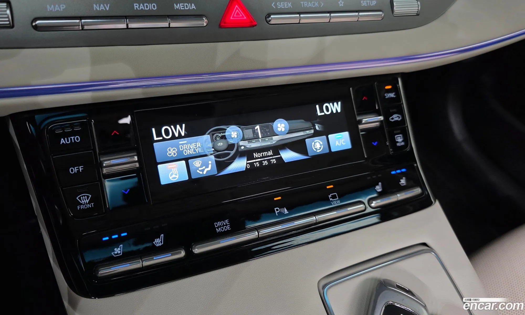 Hyundai Grandeur IG Hybrid 2022 — 30
