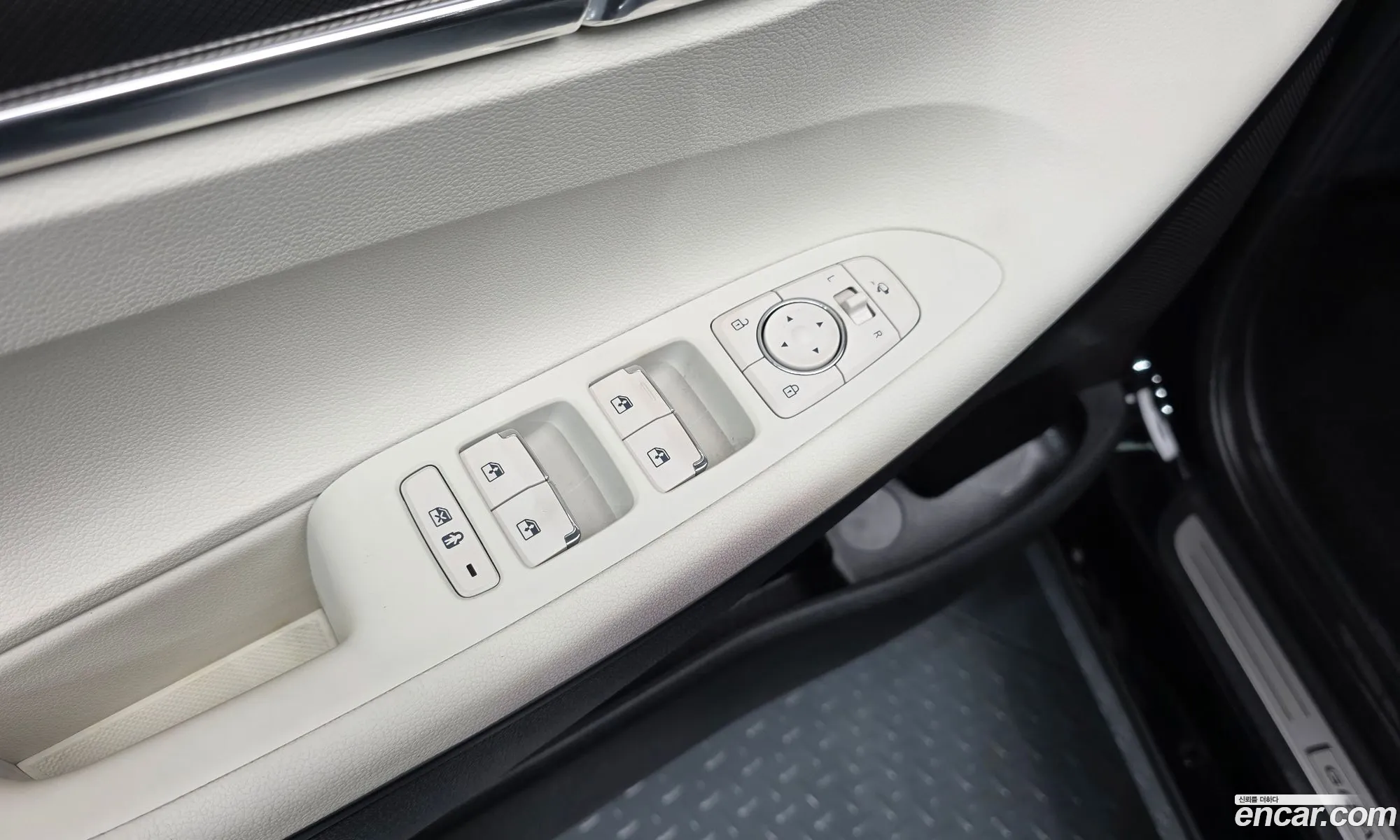 Hyundai Grandeur IG Hybrid 2022 — 10