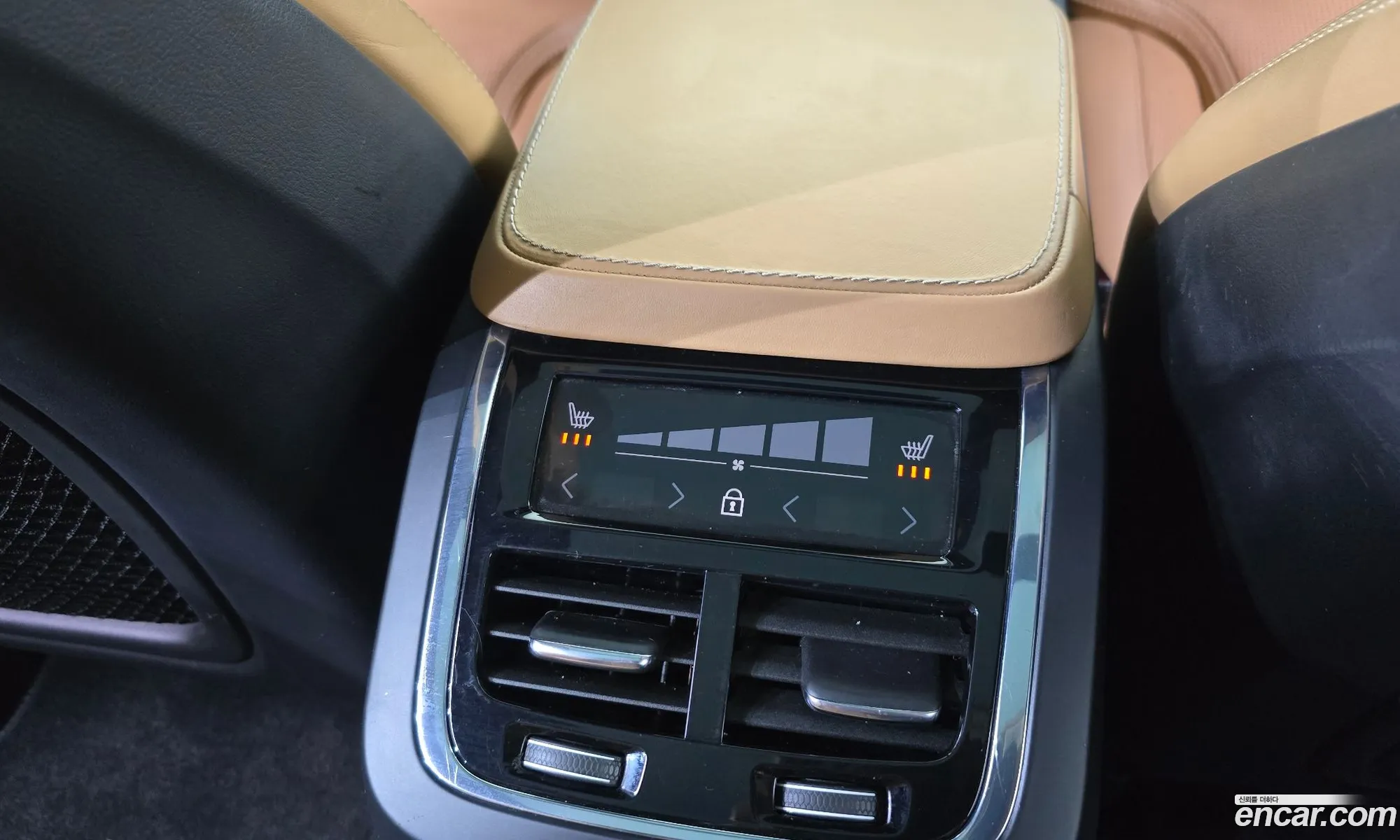 Volvo XC90 2017 YV1LF68ACJ1203806 — 25