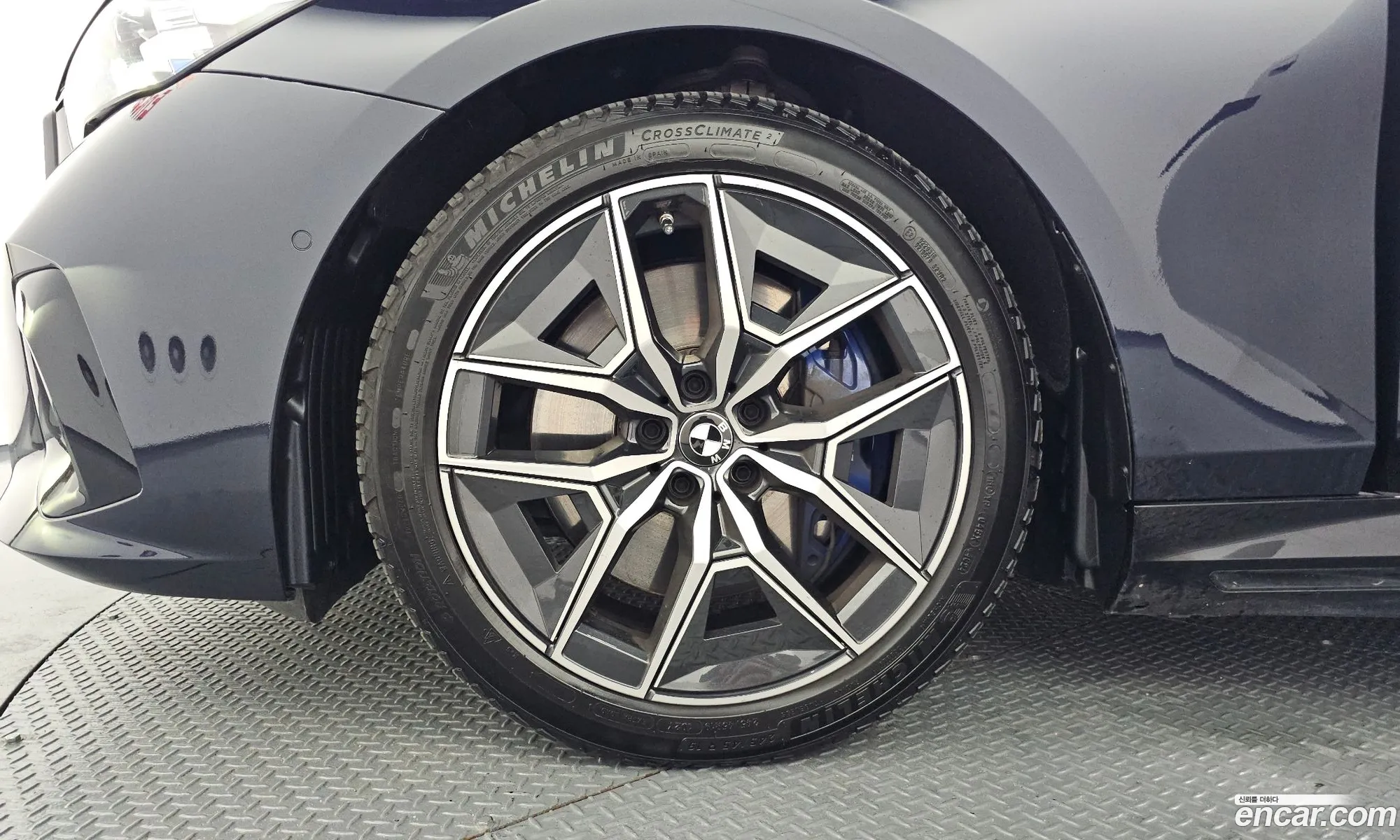 BMW i5 2025 — 30