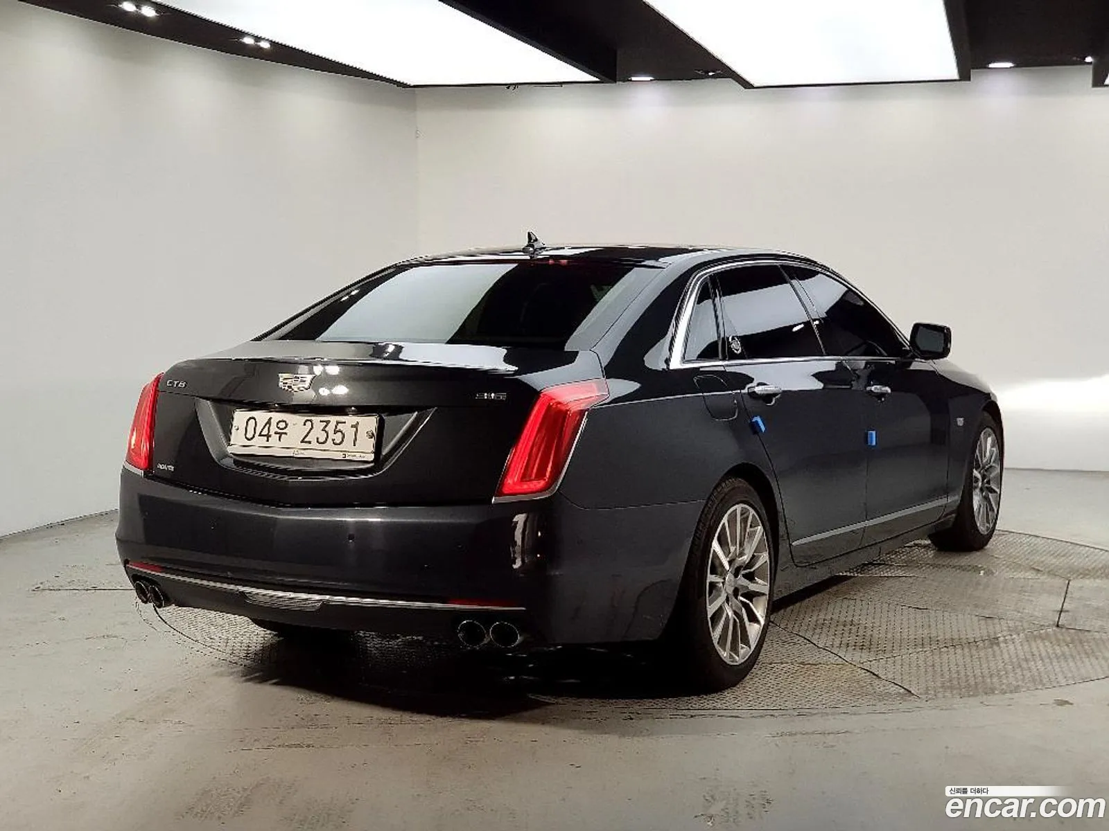 Cadillac CT6 2016 — 16